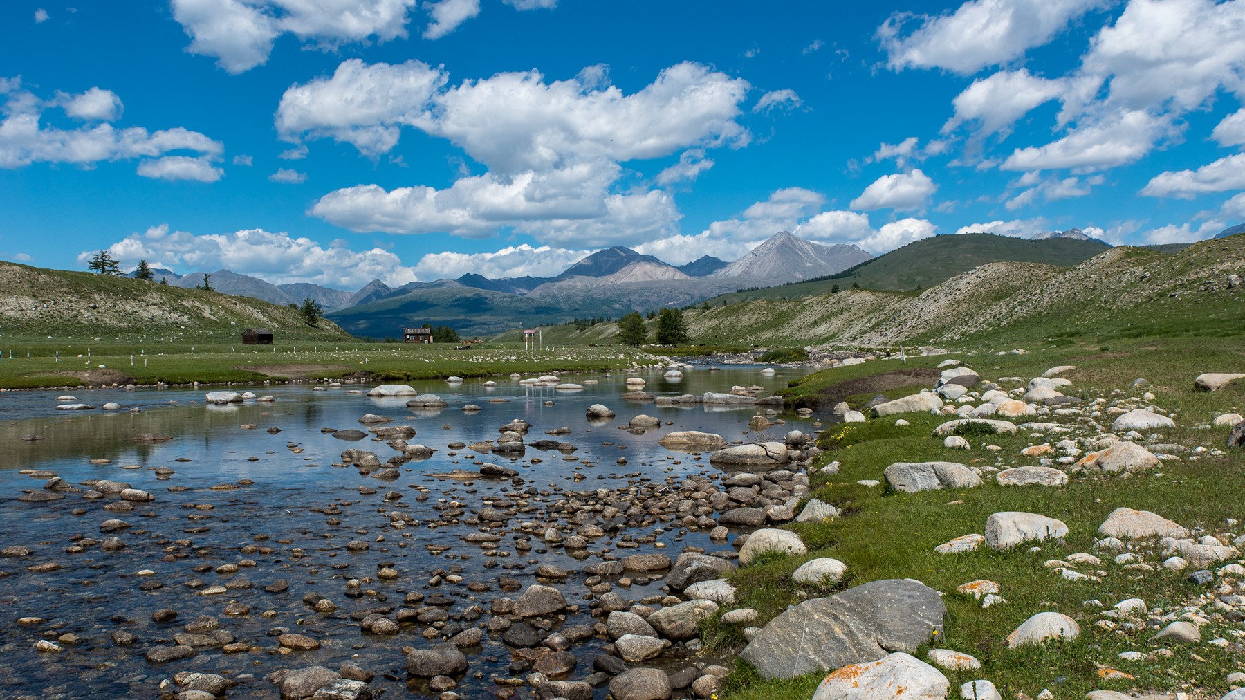 монголия, горы, лето, облака, озеро, река, холмы, камни, валуны, Юрий Мальцев