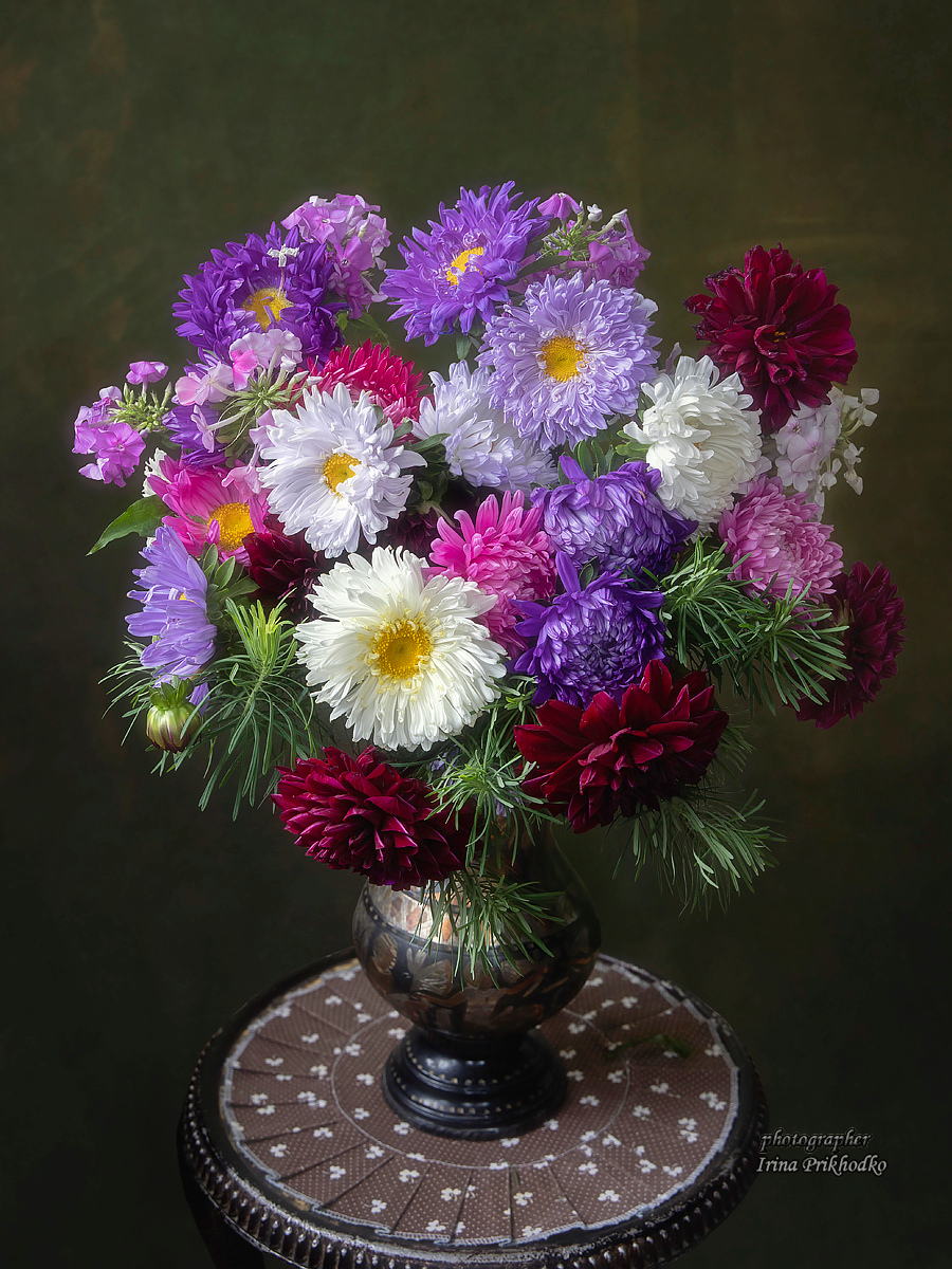 натюрморт, цветы, аранжировка цветов, букеты, астры, георгины, Приходько Ирина