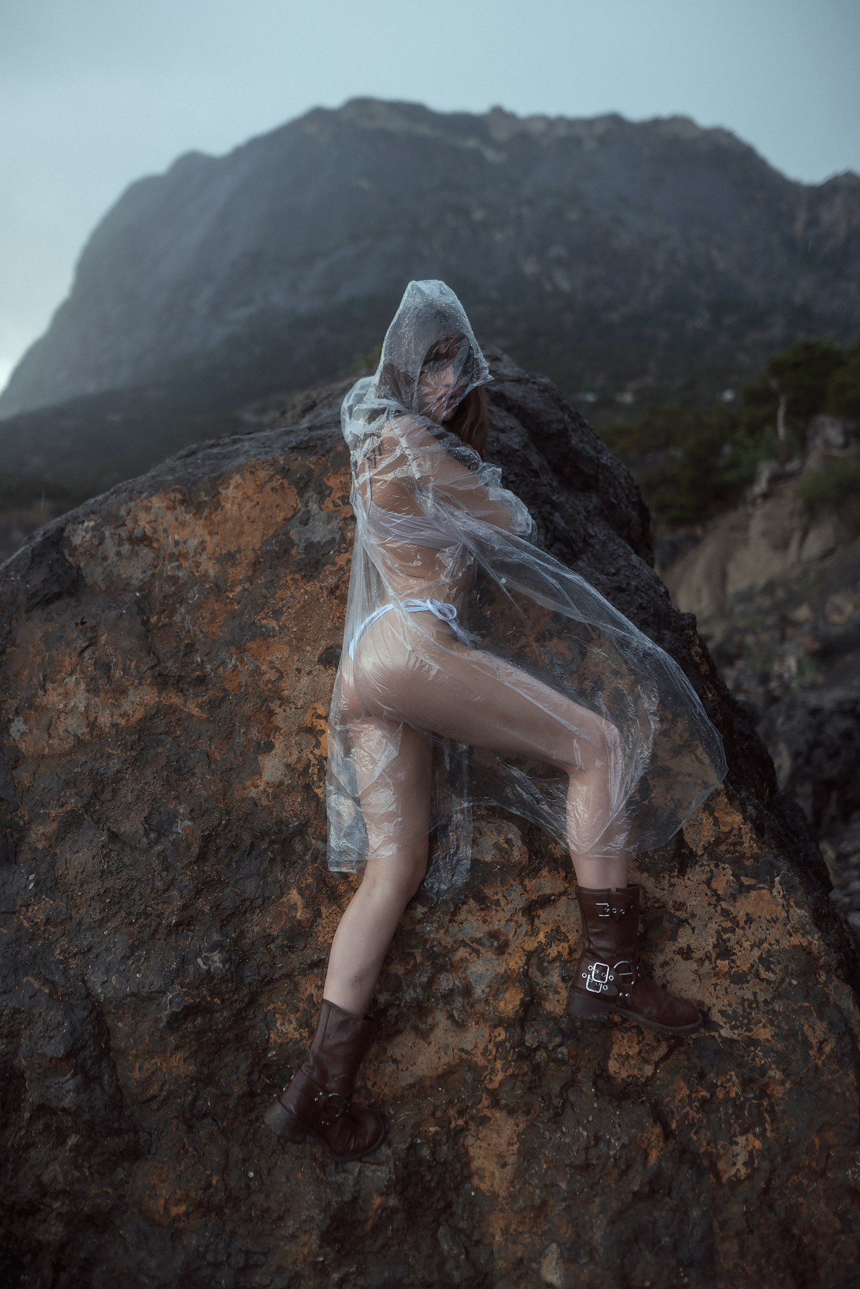 #artphotography, #nudeart, #sensualphotography, #blackandwhitephoto, #fineartnude, #naturalbeauty, #moodyportrait, #bwportrait, #softlight, #портрет, #дождь, #крым, #природа, #лес, Александр Кислов