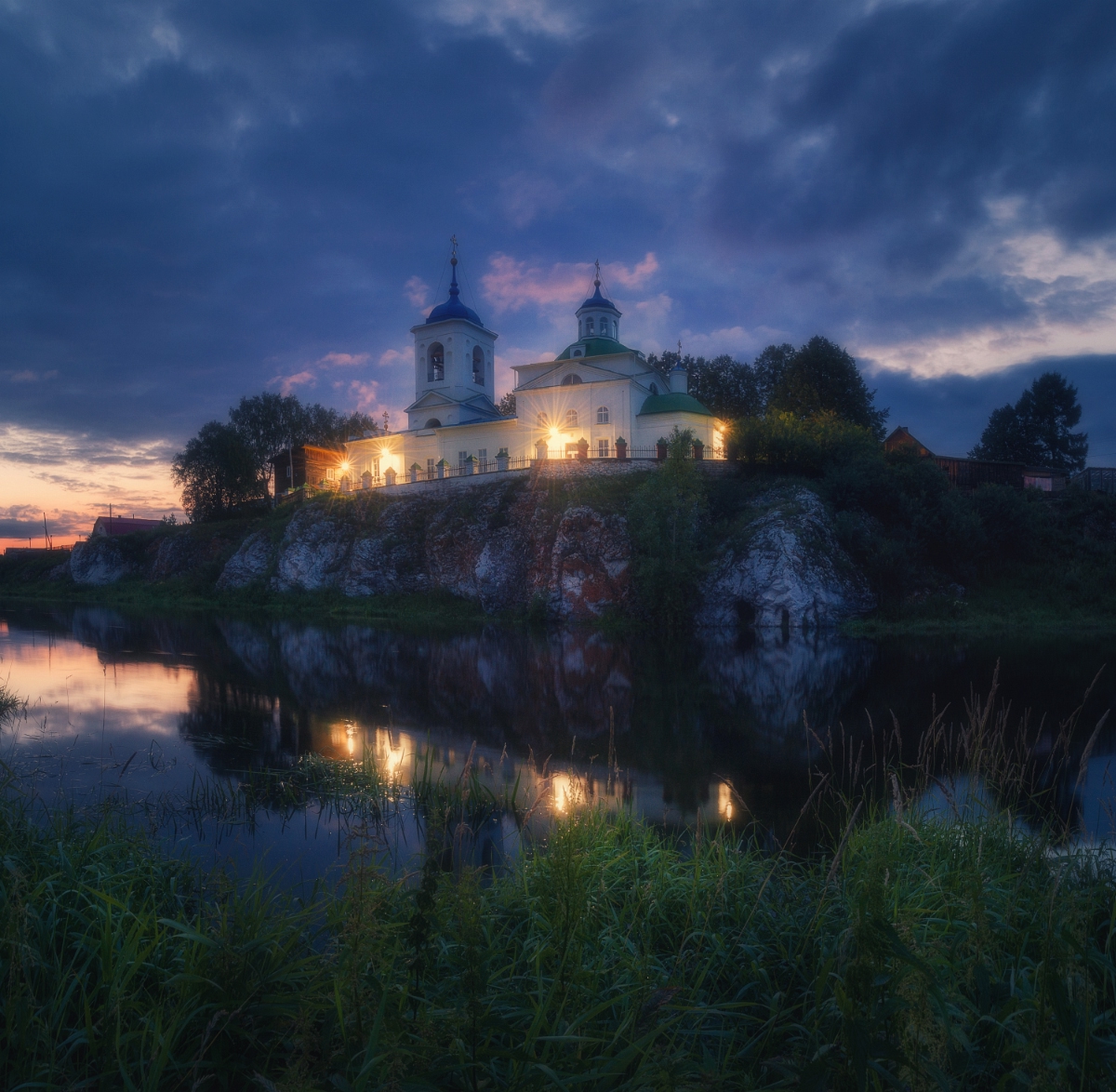 , Михаил Устюжанин