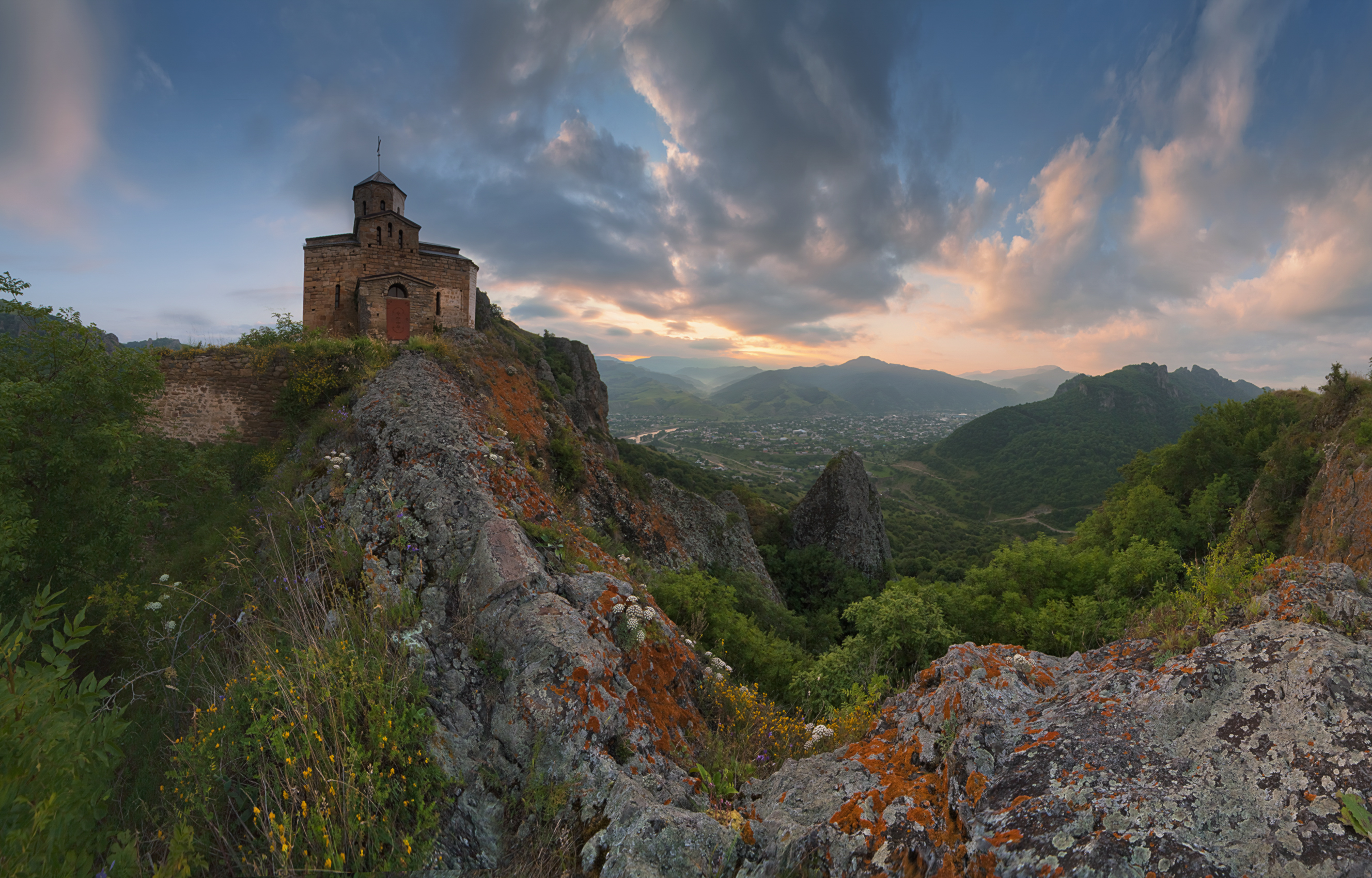 карачаево чераессия, коста хетагурова, шоанинский храм, рассвет, Мысливцев Николай