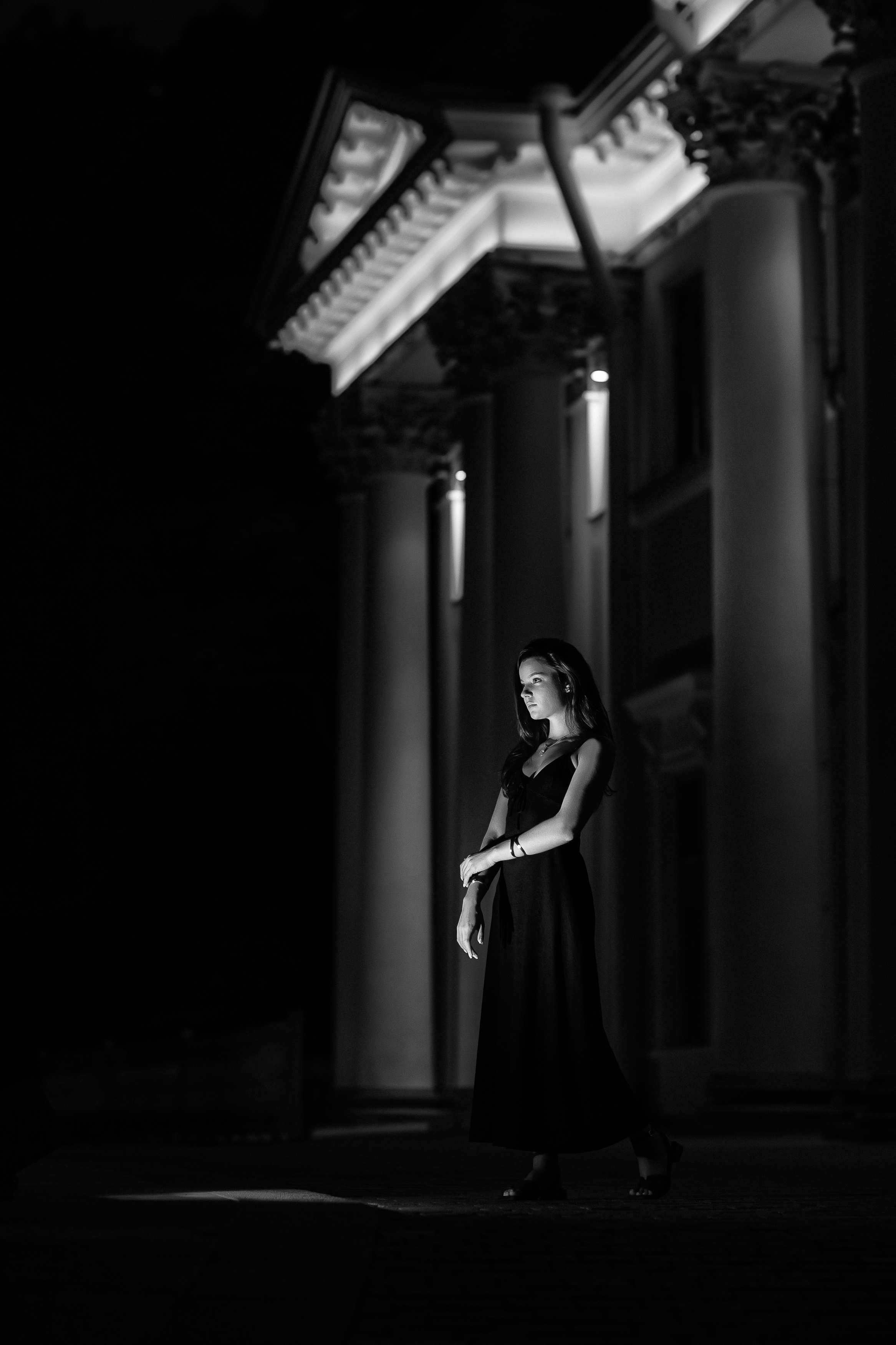 молодая девушка, городской стиль, дворы, на открытом воздухе, Алексей Плешков