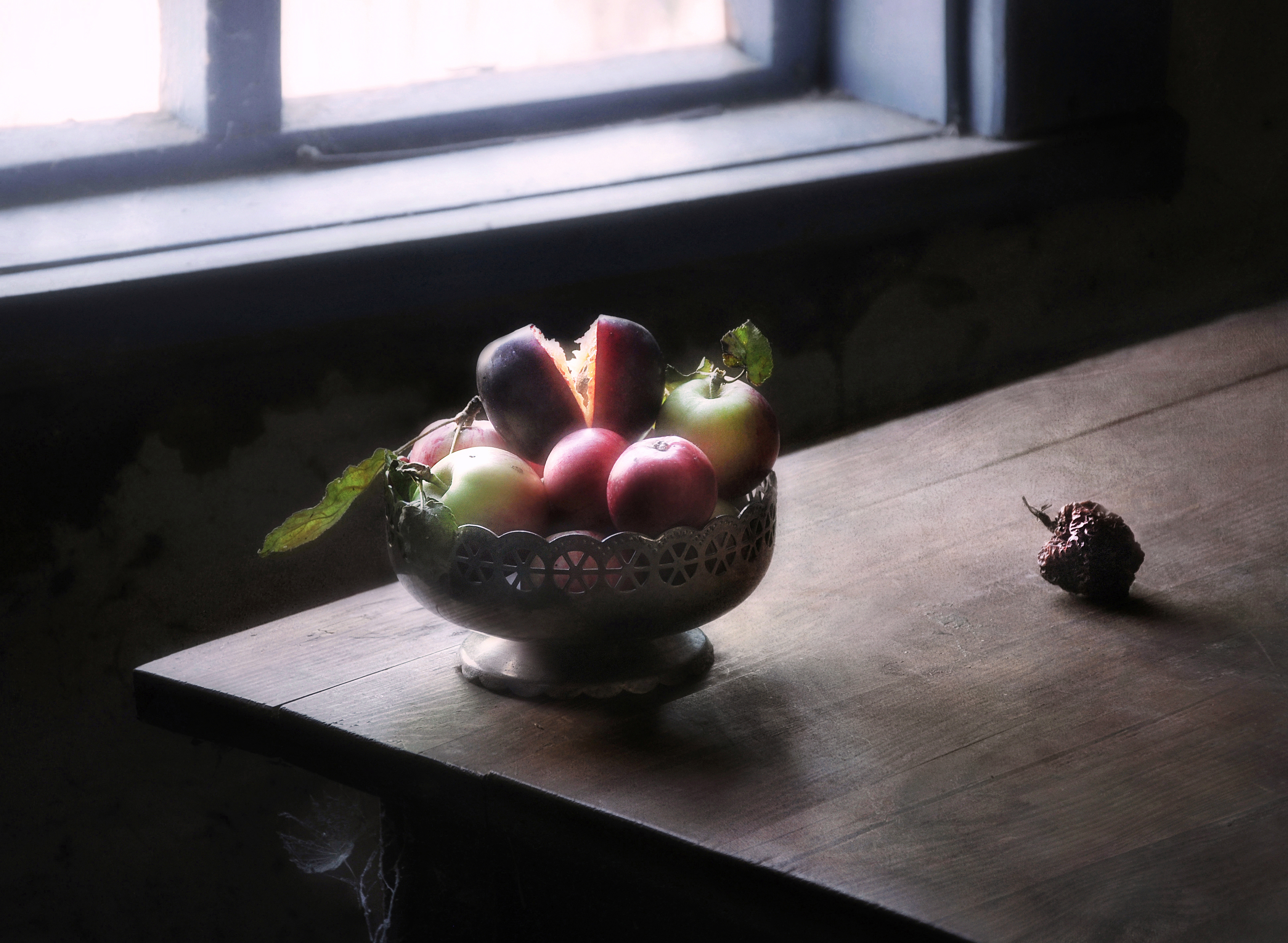 натюрморт, плоды, яблоки, окно, still life, apple , Буглак Инна