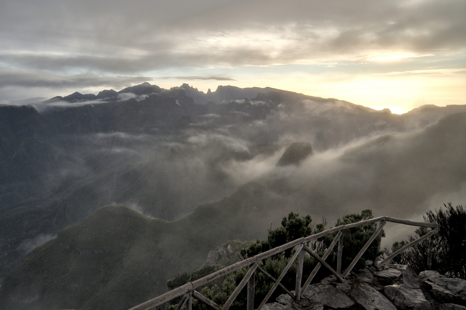 Madeira, landscape, sunrise, mountains, mist, fog, peak, view, viewpoint, Rafal