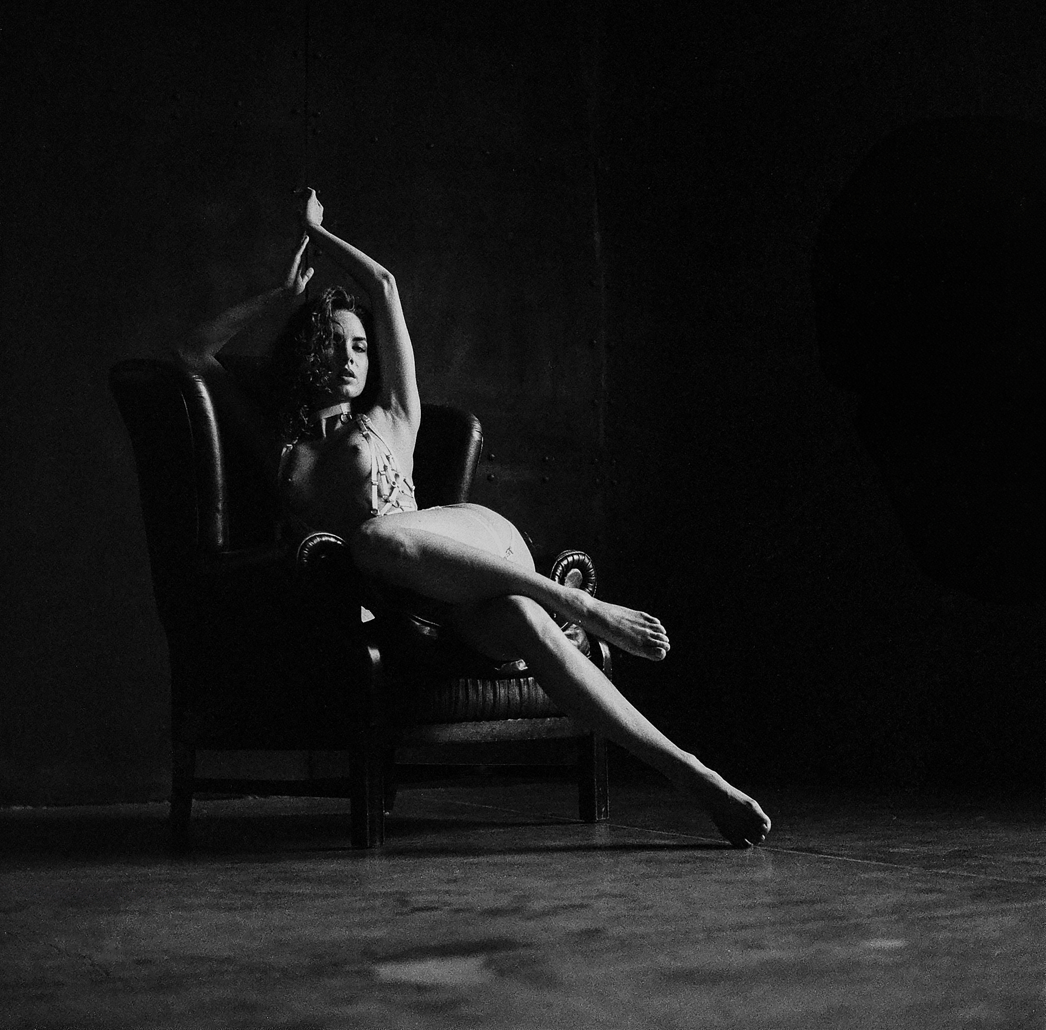artistic, nude, chair, pose, dramatic, lighting, shadows, contrast, boudoir, intimate, sensual, classic, timeless, chiaroscuro, curves, elegant, studio, fine, art, artistic-nude, dora, Erik Rozman