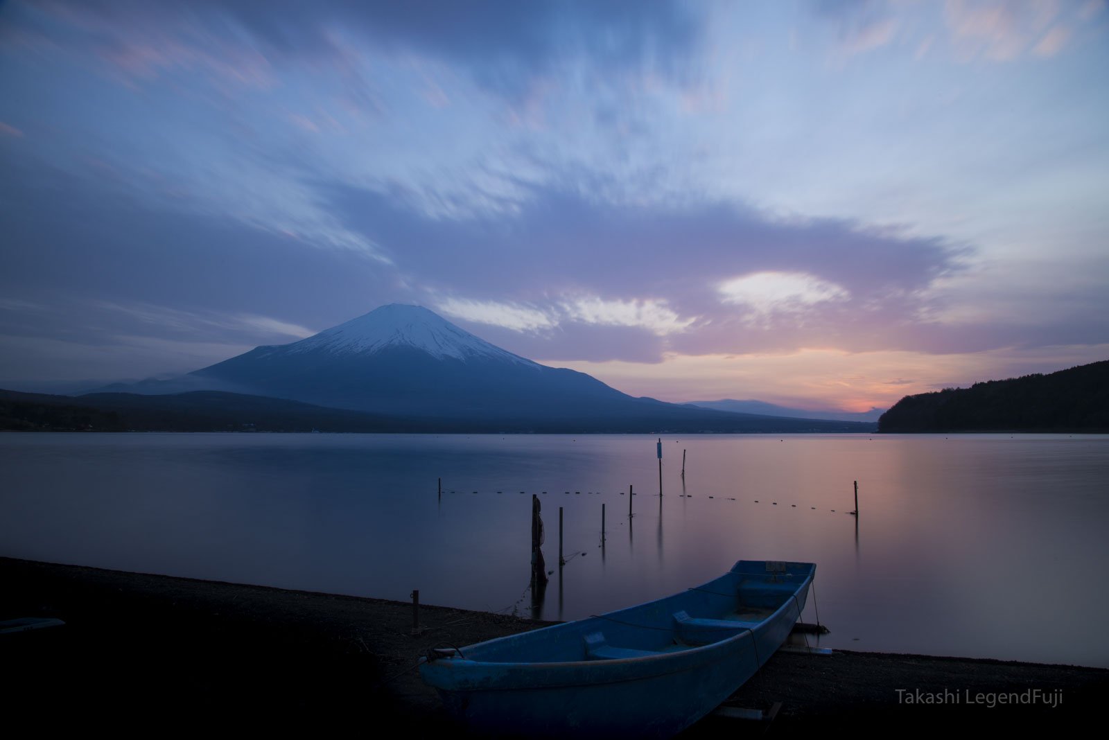 fuji,mountain,japan,lake,dusk,water,sky,boat,blue,pink,landscape,, Takashi