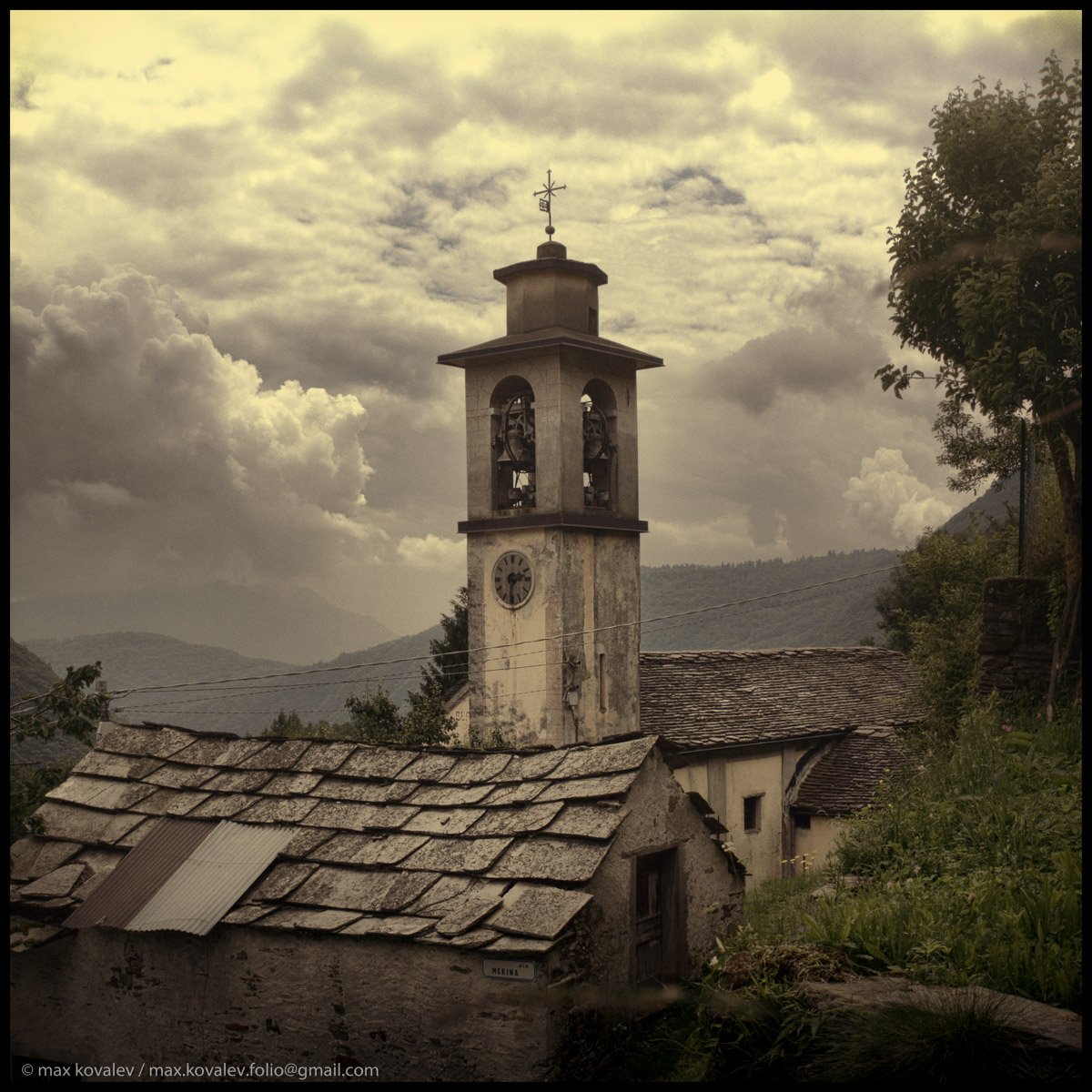 Italy, age-old, ancient, bell, bell tower, church, cloud, cross, mountain, old, panorama, roof, sky, stone, village, Италия, гора, деревня, каменный, колокол, колокольня, крест, крыша, небо, облако, панорама, старинный, церковь	    , Максим Ковалёв