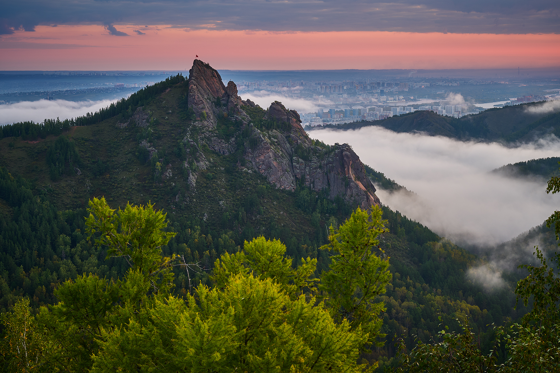 такмак красноярск столбы, Михаил Зверев