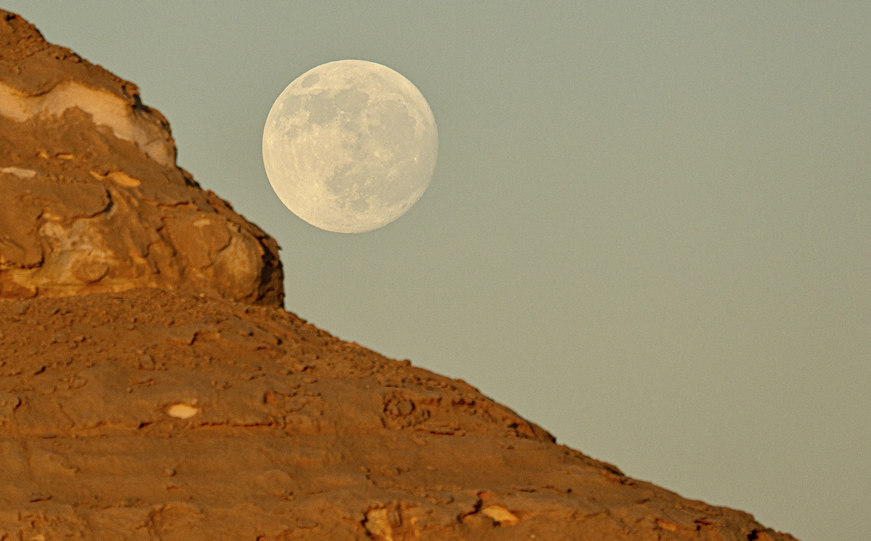 , Владимир Цветов