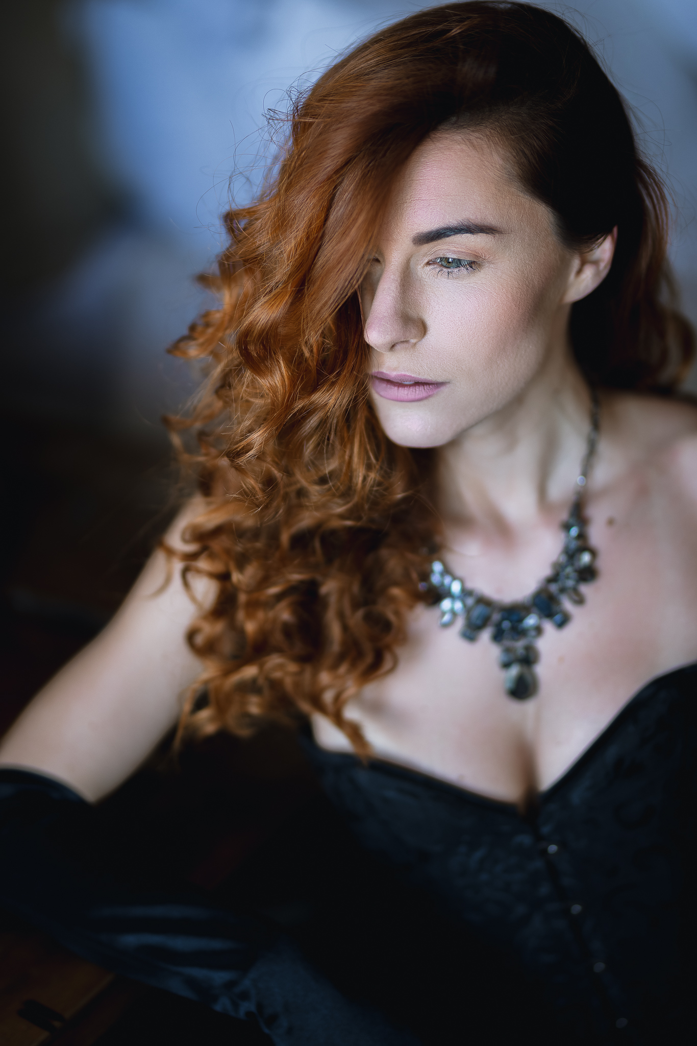 portrait, photography, model, beauty, natural, light, soft, lighting, auburn, hair, curly, waves, necklace, jewelry, black, top, elegant, sophisticated, bokeh, background, warm, tones, izabella, wasiniewska, professional, headshot, fashion, style, accesso, Erik Rozman