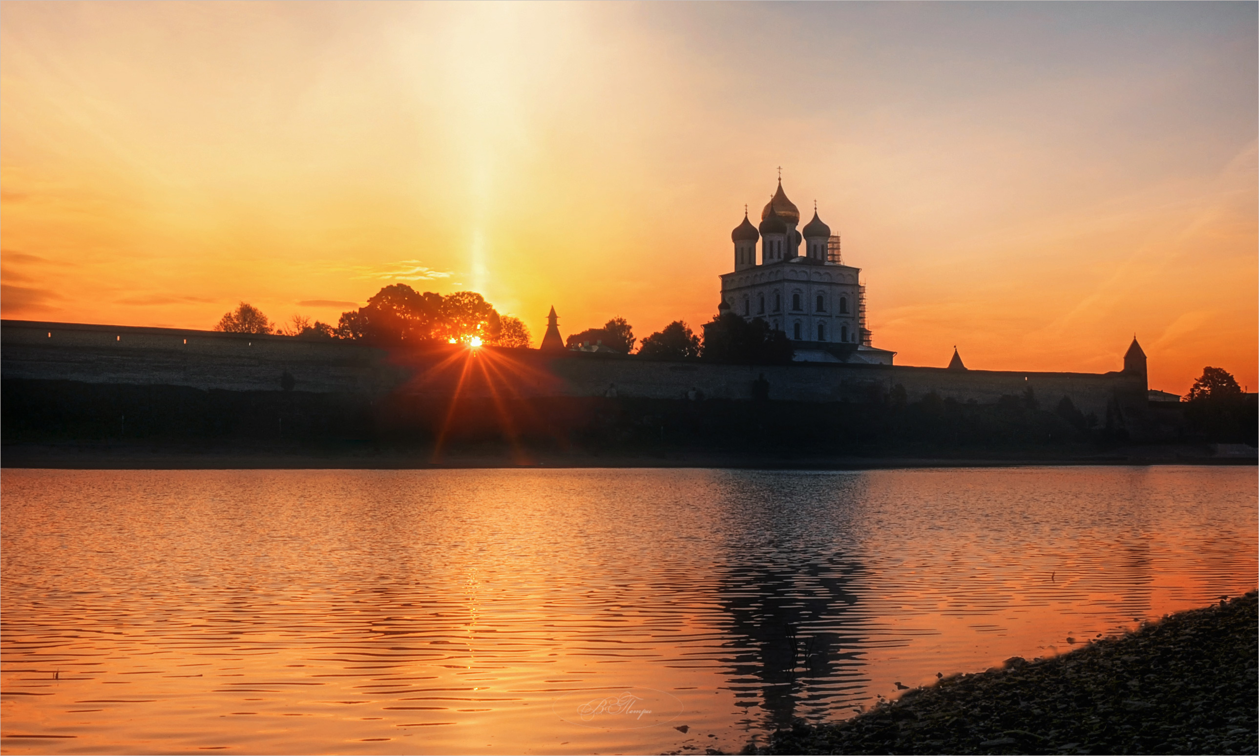 река церковь сонце, Вера Петри