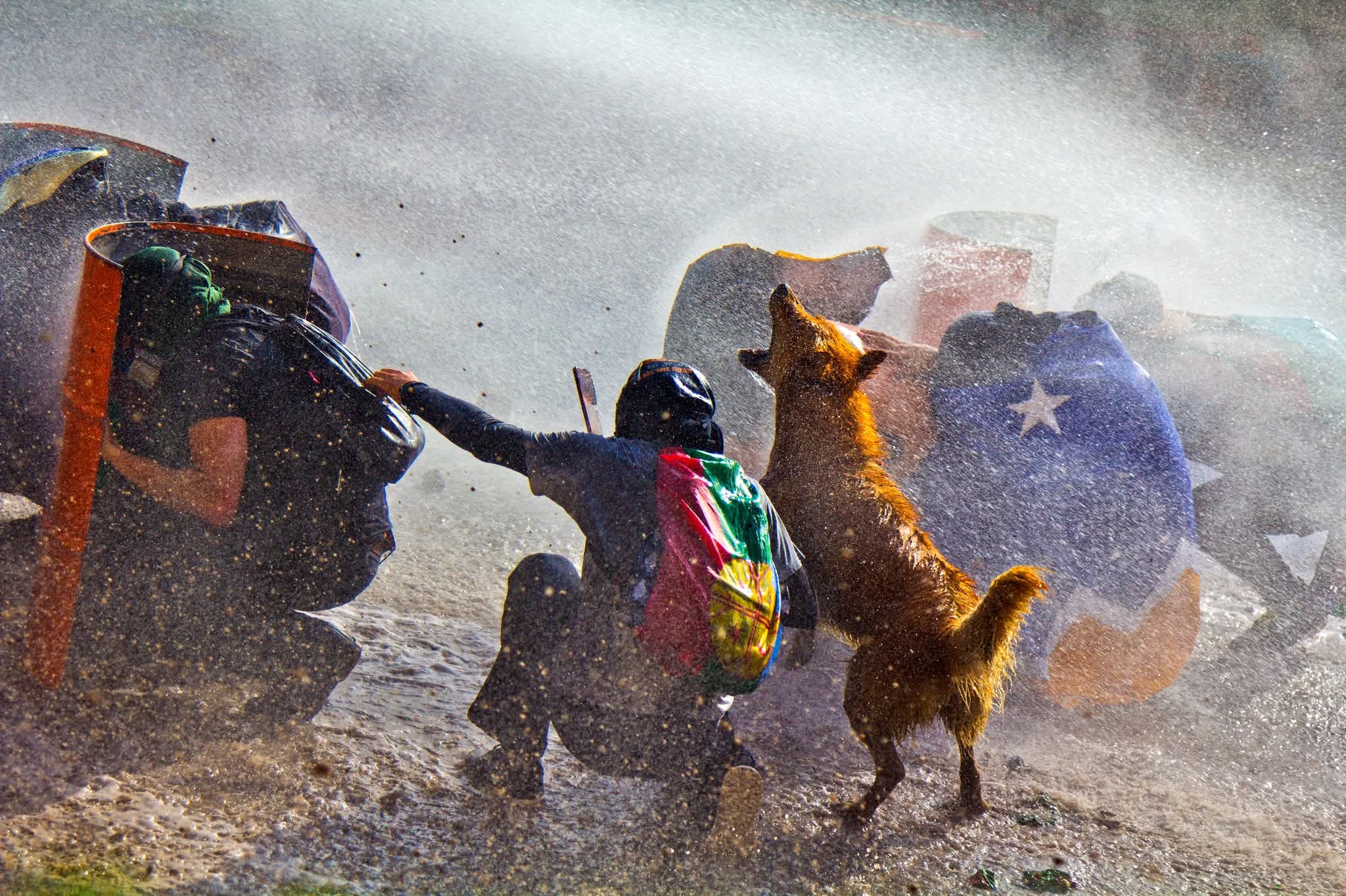 revuelta social, estallido social, 18 de octubre, octubre, estallido social en chile, piñera, rucio capucha,bastián cifuentes araya, periodistafurioso, periodista furioso, bastian cifuentes araya, reportage, Cifuentes Araya Bastián