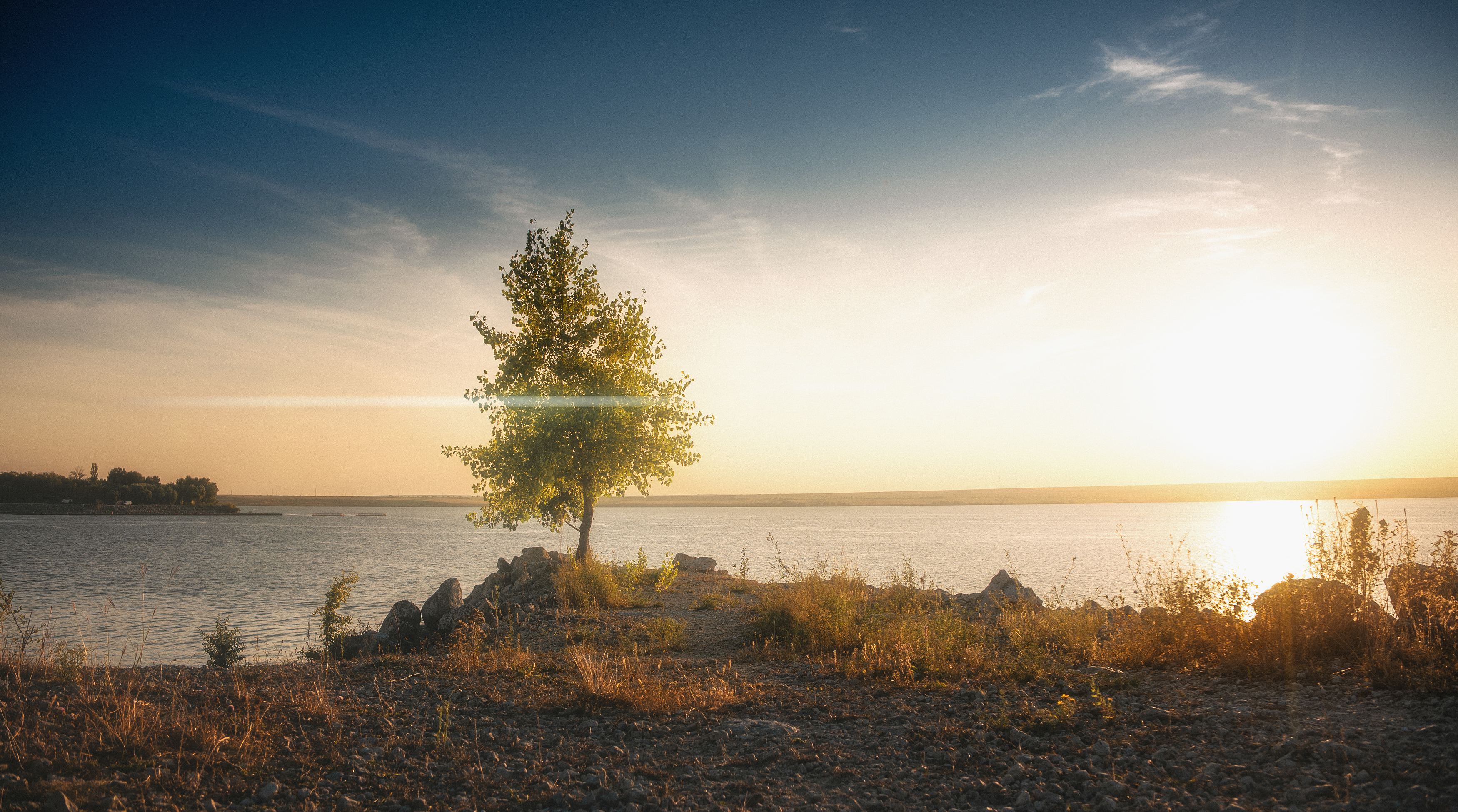 landscape, tree, river, reflection, nature, calm, peaceful, water, sky, Moldova, minimalism, silence, harmony, evening light, Сухенко Олег