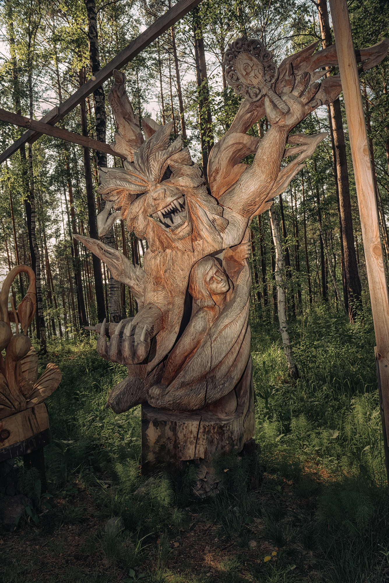 деревянная скульптура,  Мария