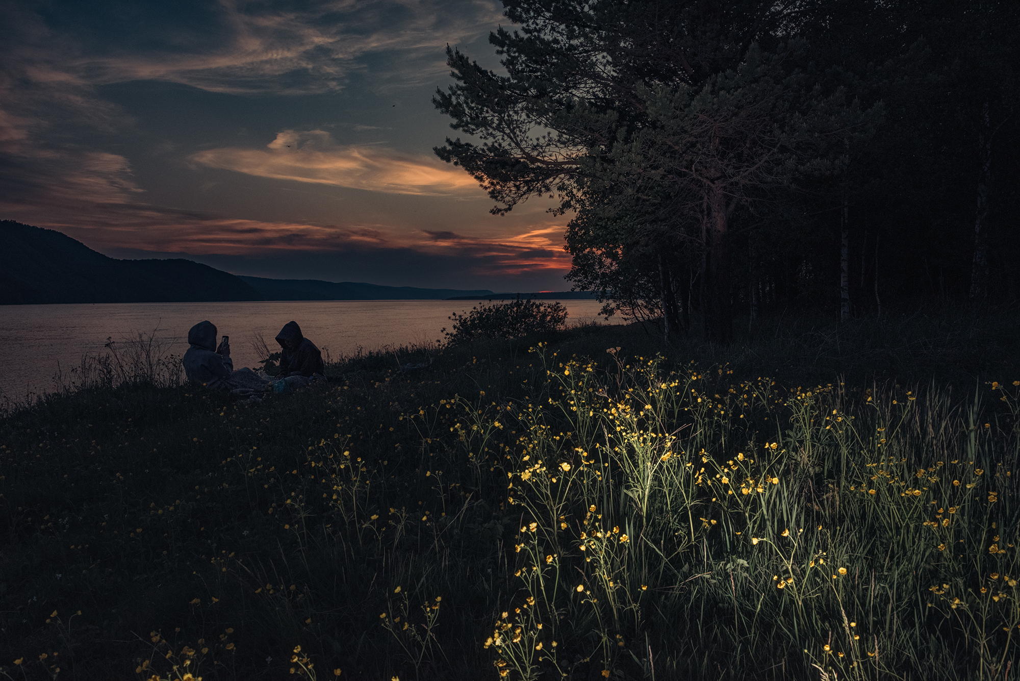 Ангара закат,  Мария