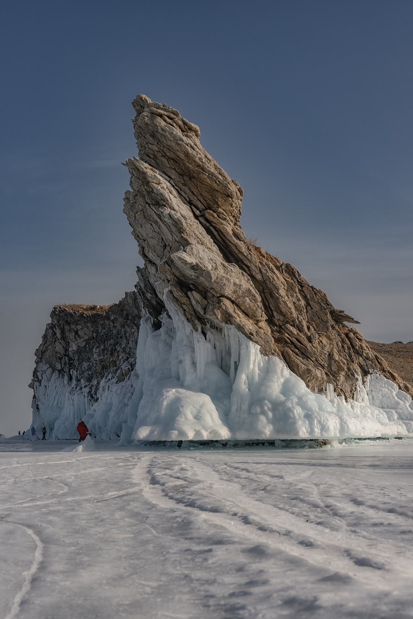 Огой Байкал зима лёд,  Мария