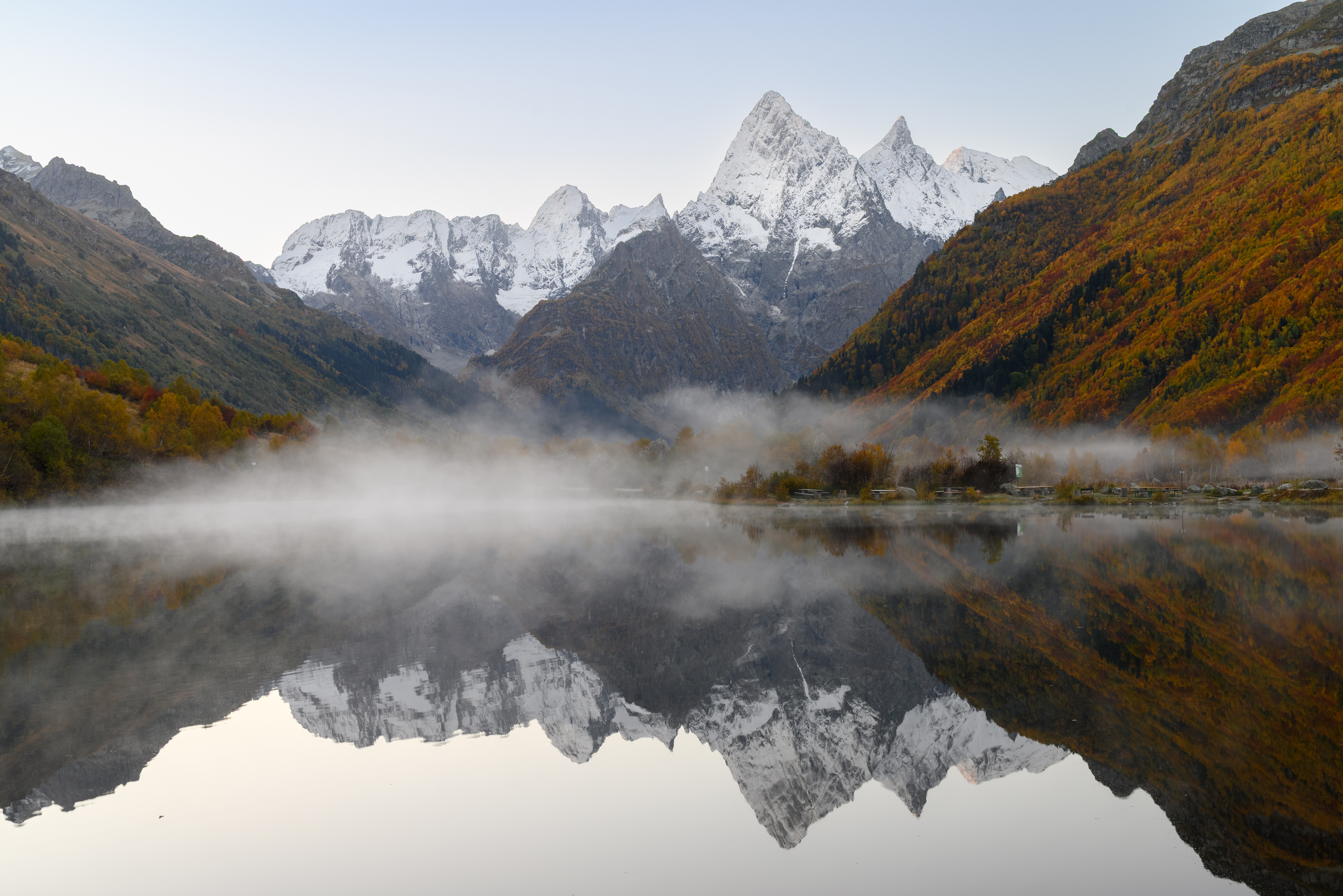 рассвет, туман, озеро, осень,  Домбай, Пустынников Михаил