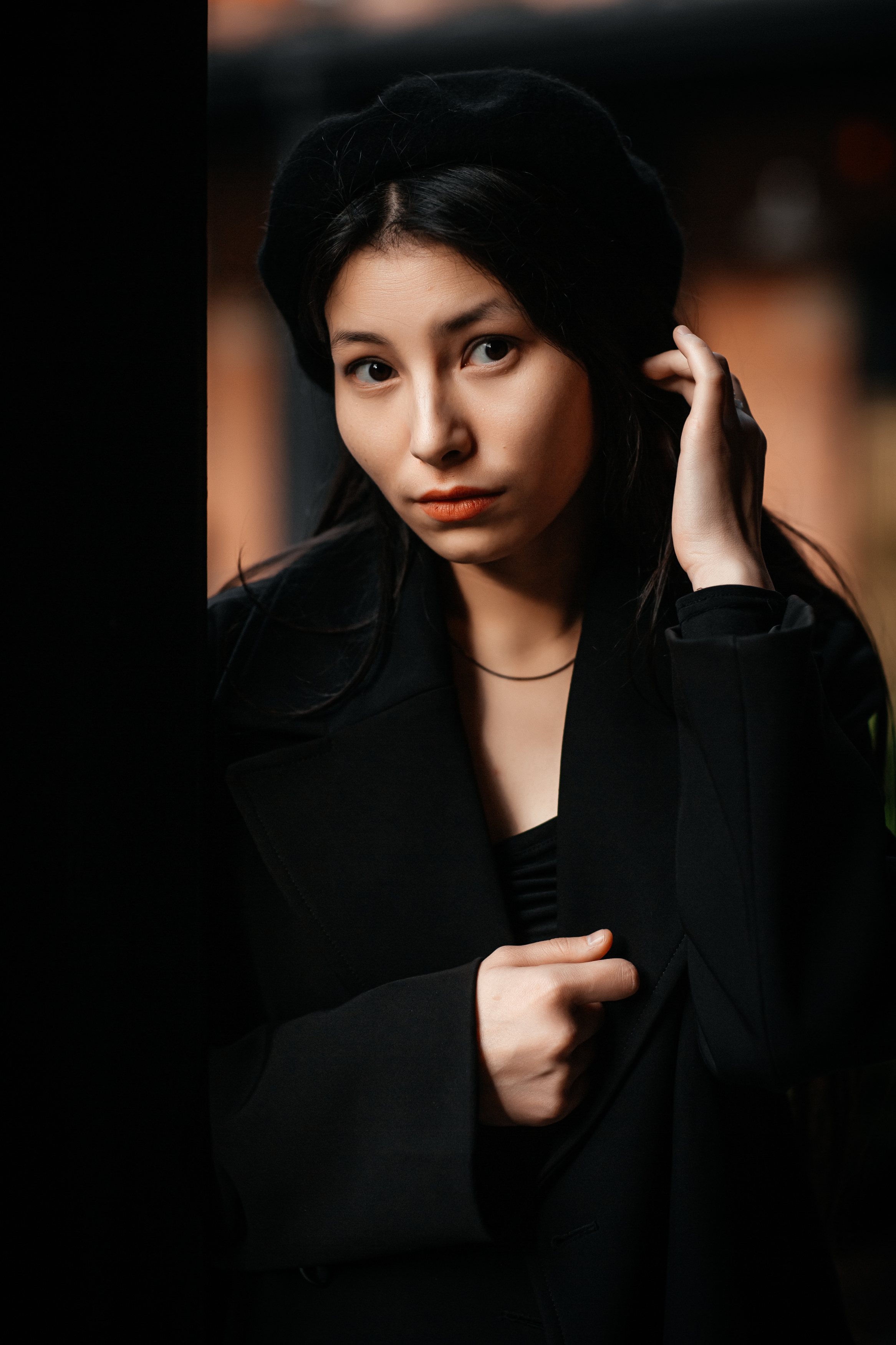 молодая девушка, городской стиль, дворы, на открытом воздухе, Алексей Плешков