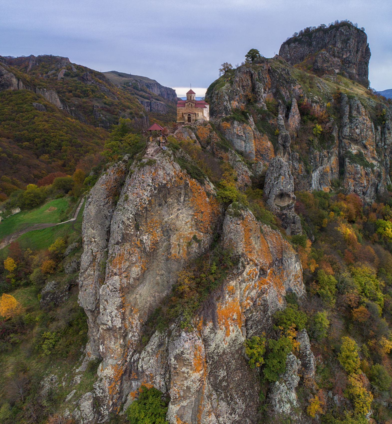 карачаево черкесия,шоана, храм, утро, осень,, Мысливцев Николай