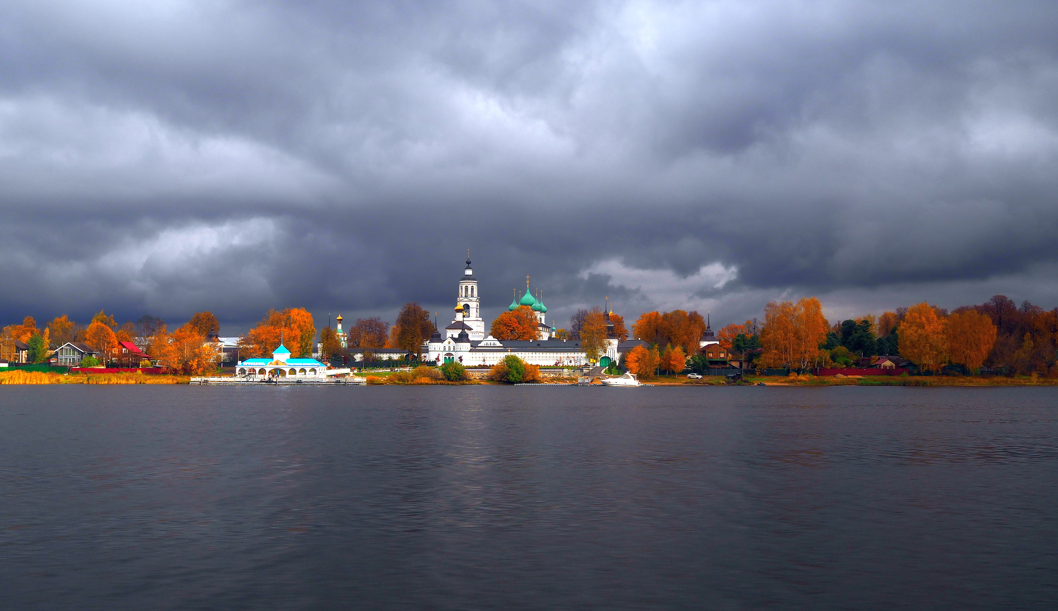 волга река монастырь, ANDREY PERESHEIN