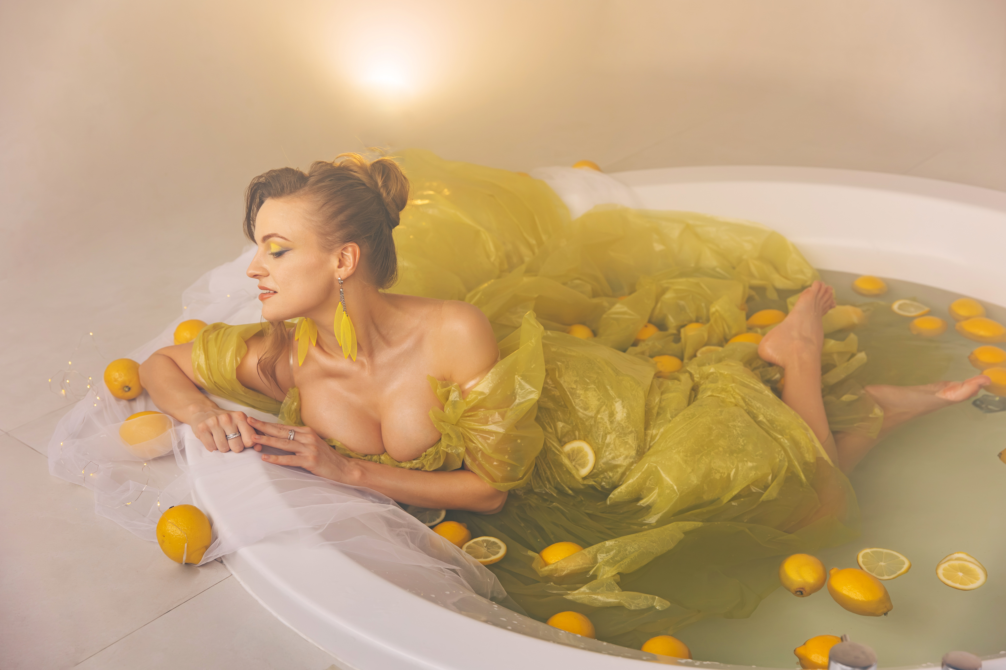 lemon spa woman yellow, Надежда Воробьёва
