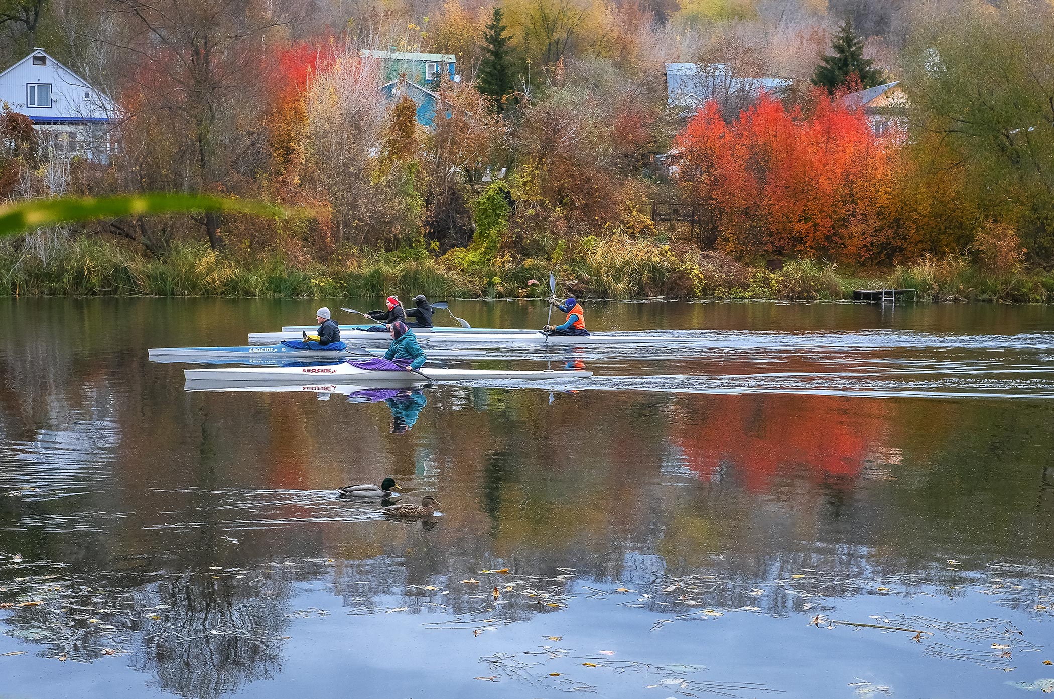 осень октябрь река байдарки, Владислав Никишин
