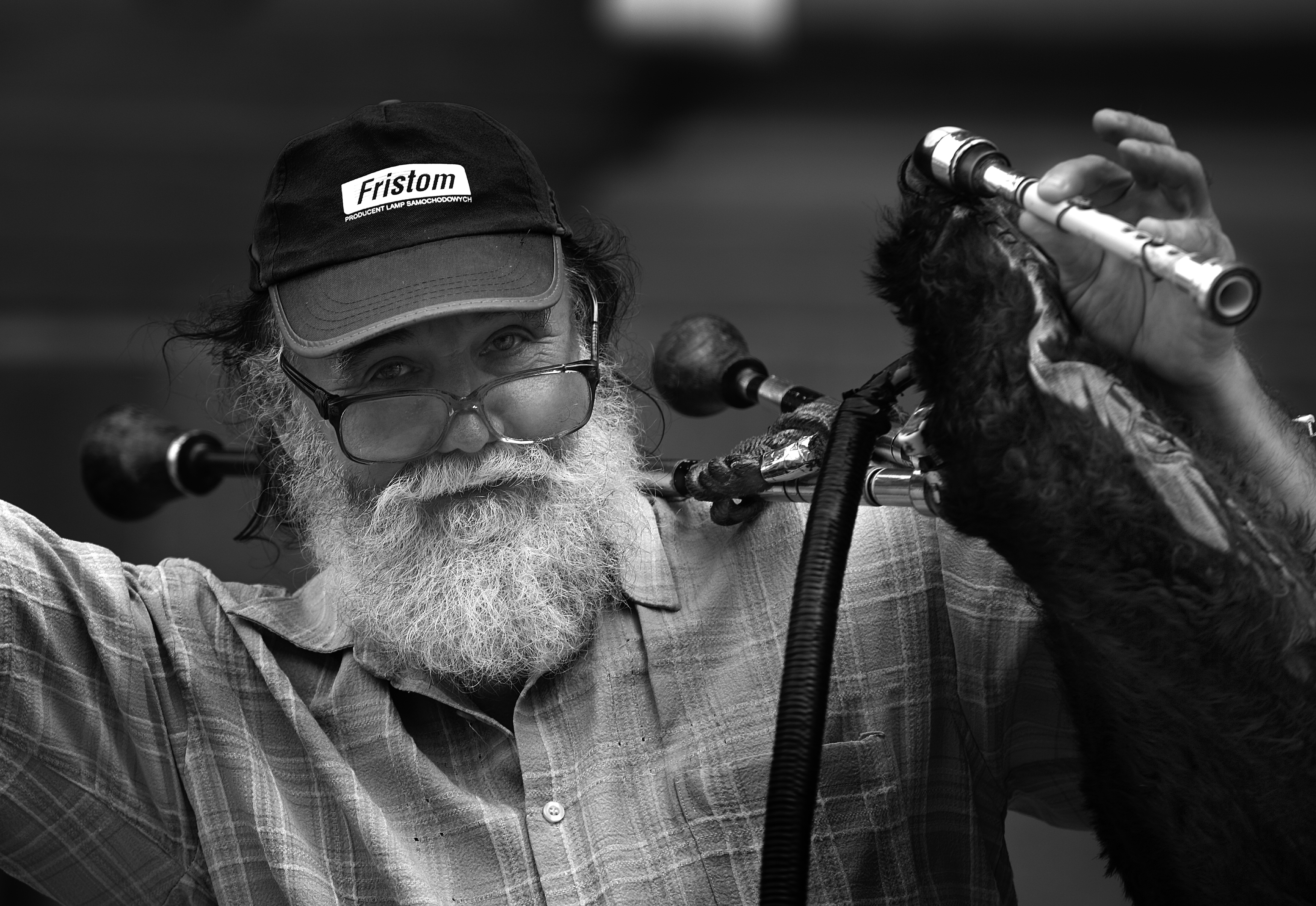 чб фото, уличный мужской портрет, чб мужской портрет,  уличные музыканты, Vera Trandina