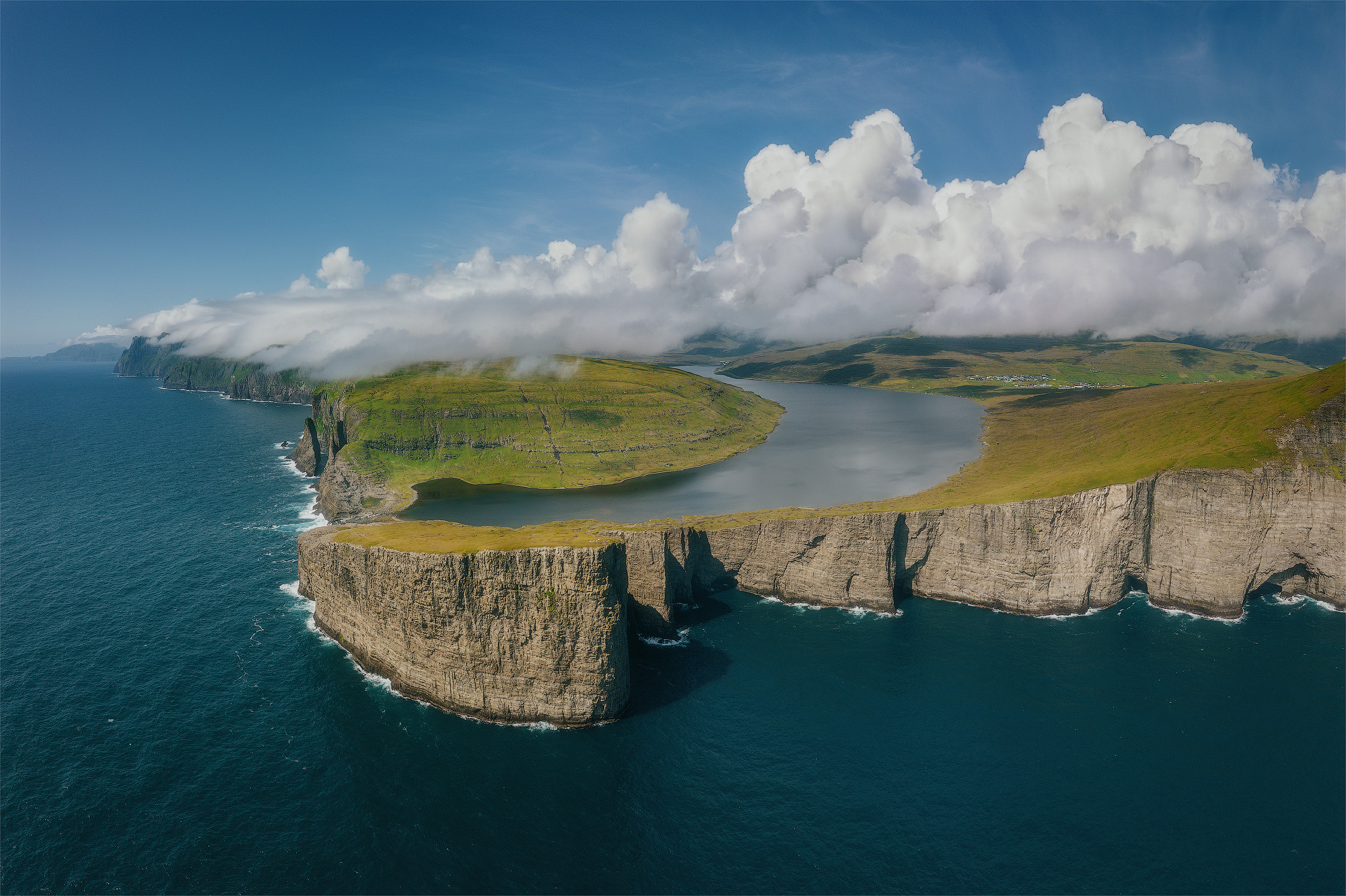 faroe, faroe islands, фарерские острова, drangarnir, аэрофотосъемка, фареры, атлантический океан, сёрвогсватн, sørvágsvatn, Yuriy Shevchenko