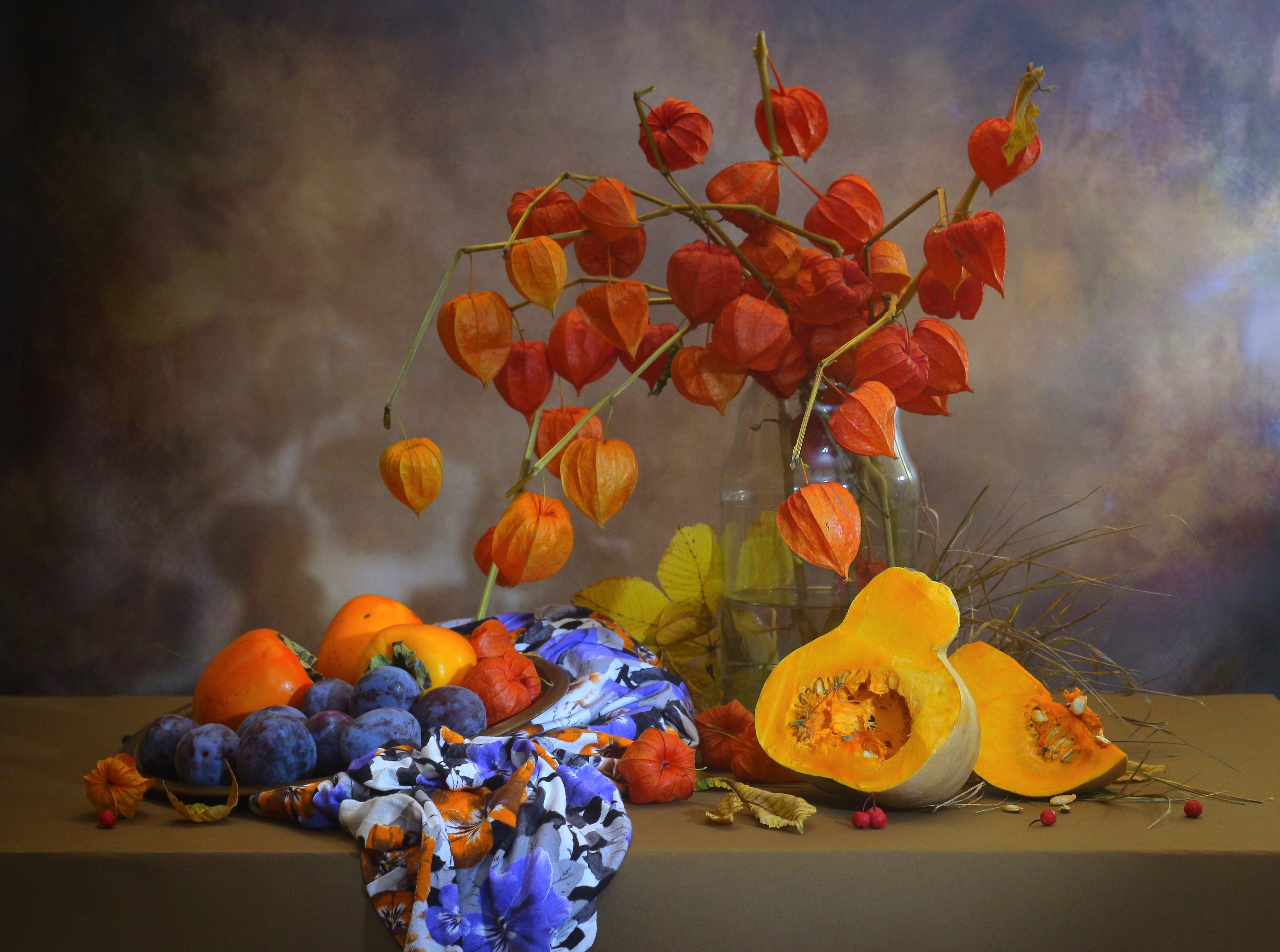 , Людмила Хрусталева*