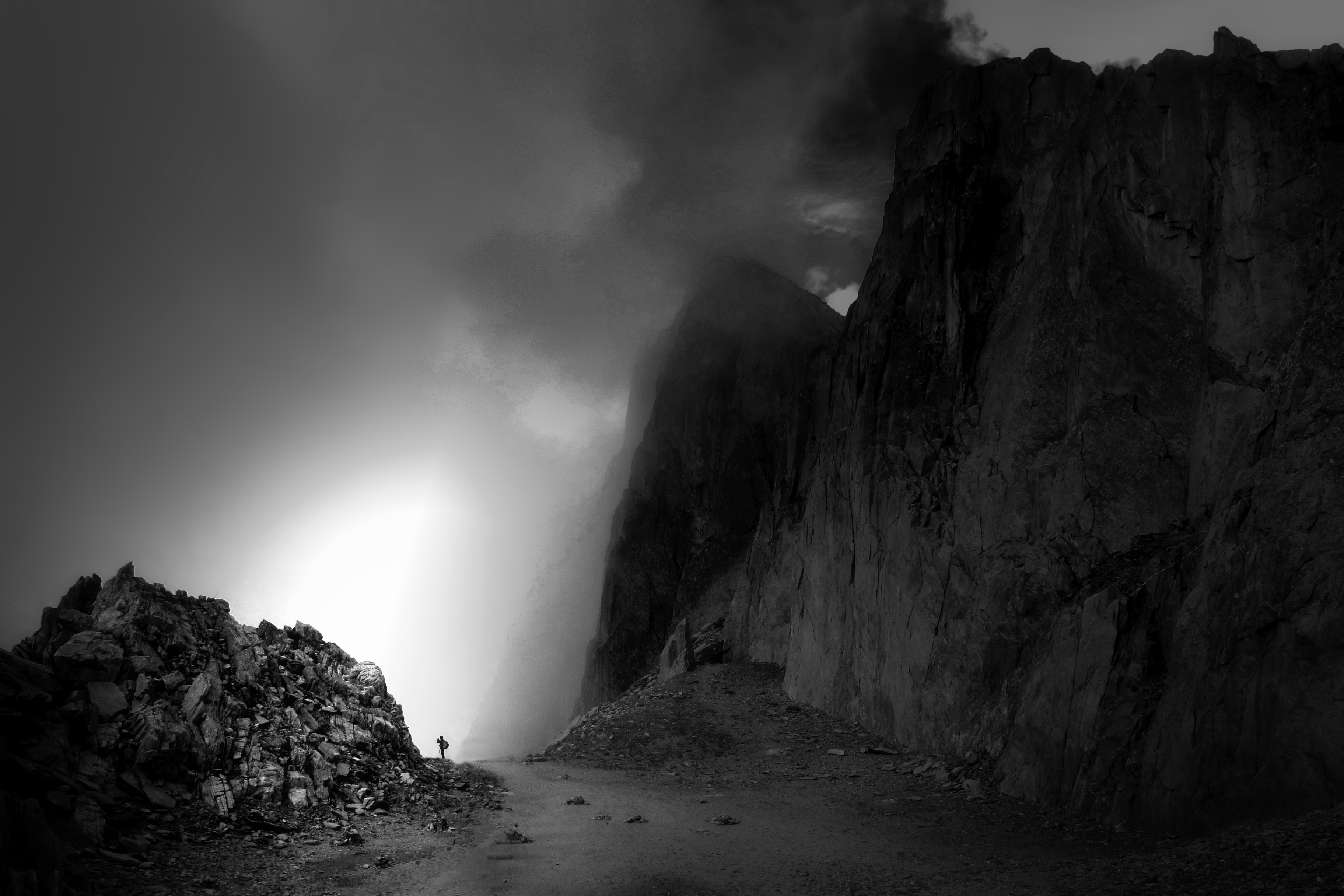 mountain, clouds,fog,chamonix, av peteghium