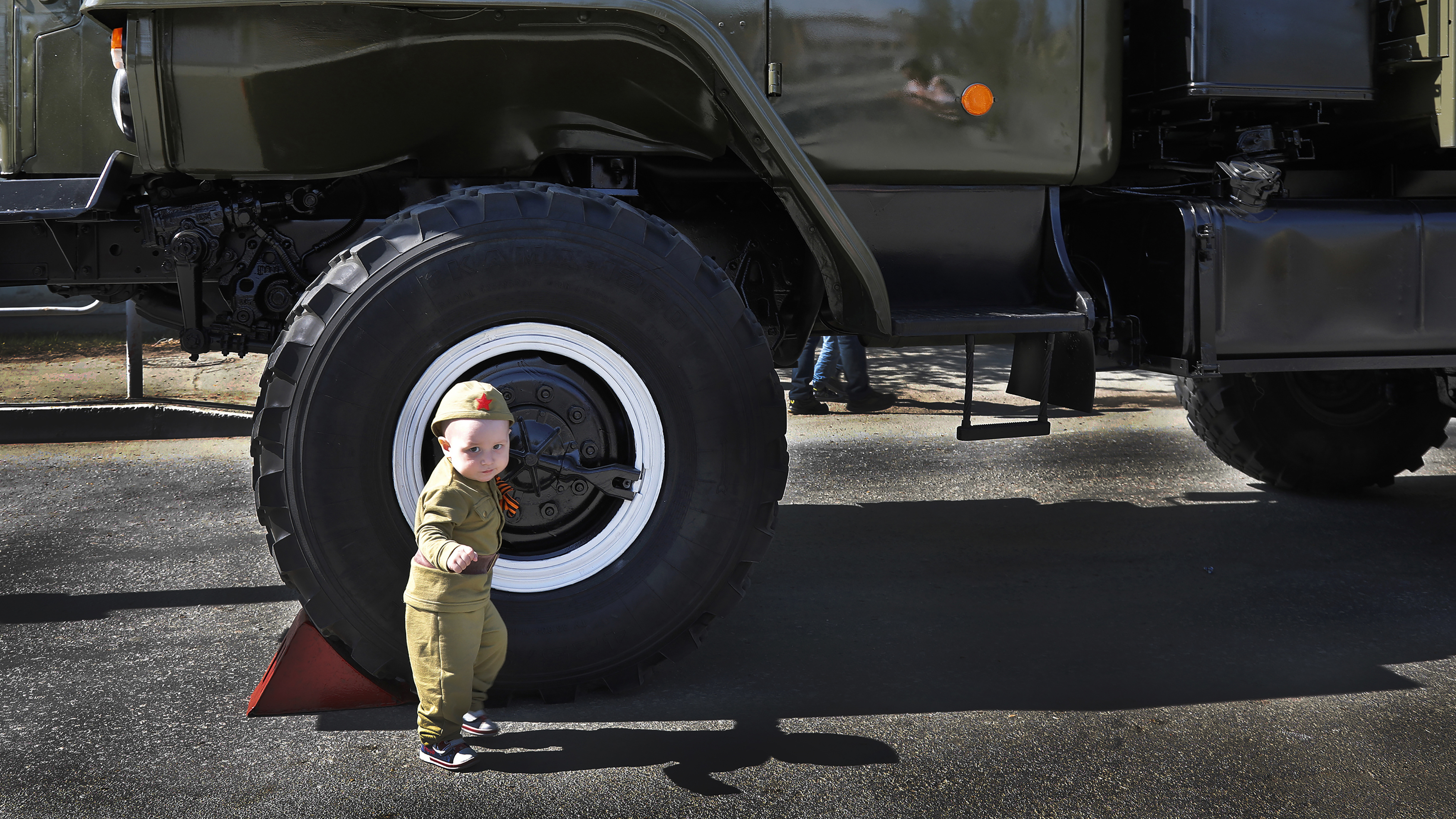 , Ушаков Валерий