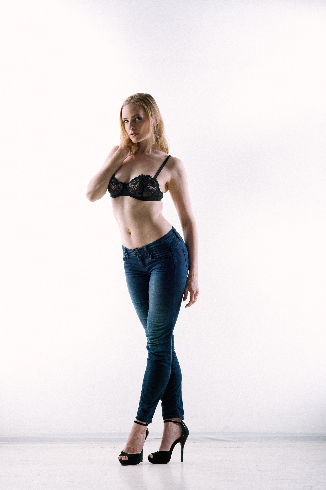 fashion, model, style, clean, white, background, high, key, minimalist, studio, casual, chic, jeans, denim, heels, confident, blonde, full, length, standing, pose, contemporary, modern, lifestyle, rc, Erik Rozman