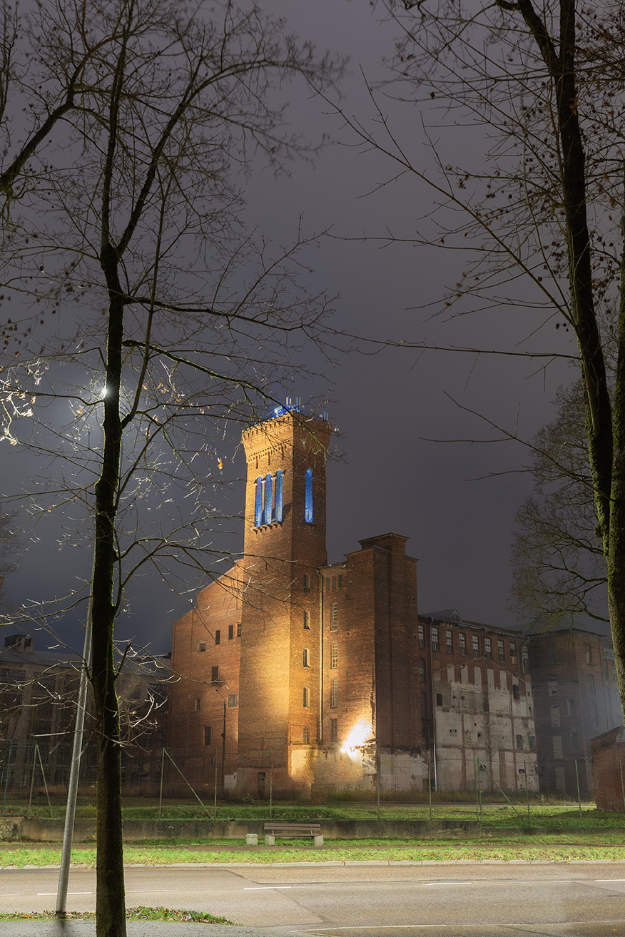 нарва кренгольм башня фабрики ноябрь вечер, Четвертной Сергей