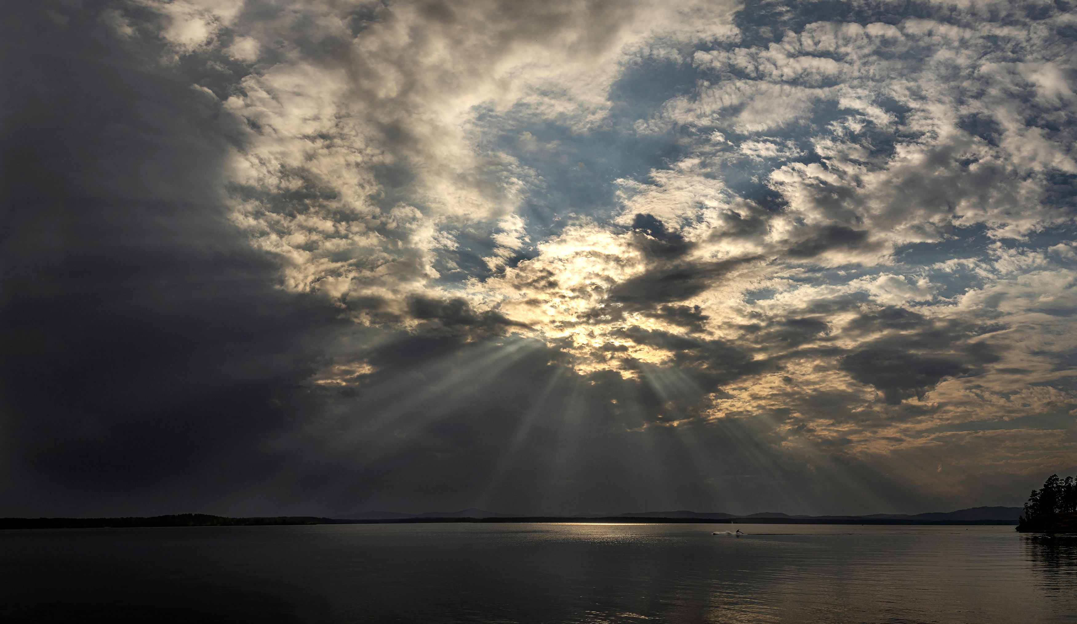 , Ушаков Валерий