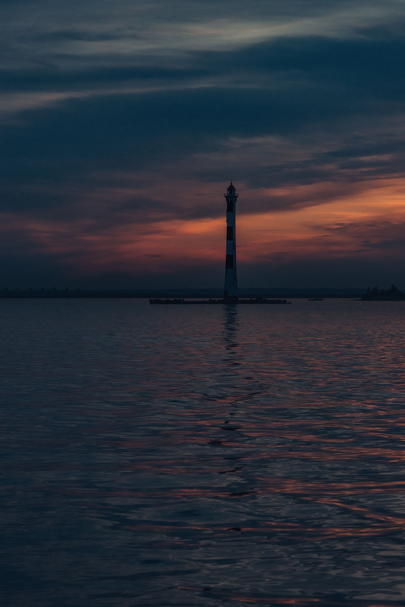 маяк Финский залив закат,  Мария