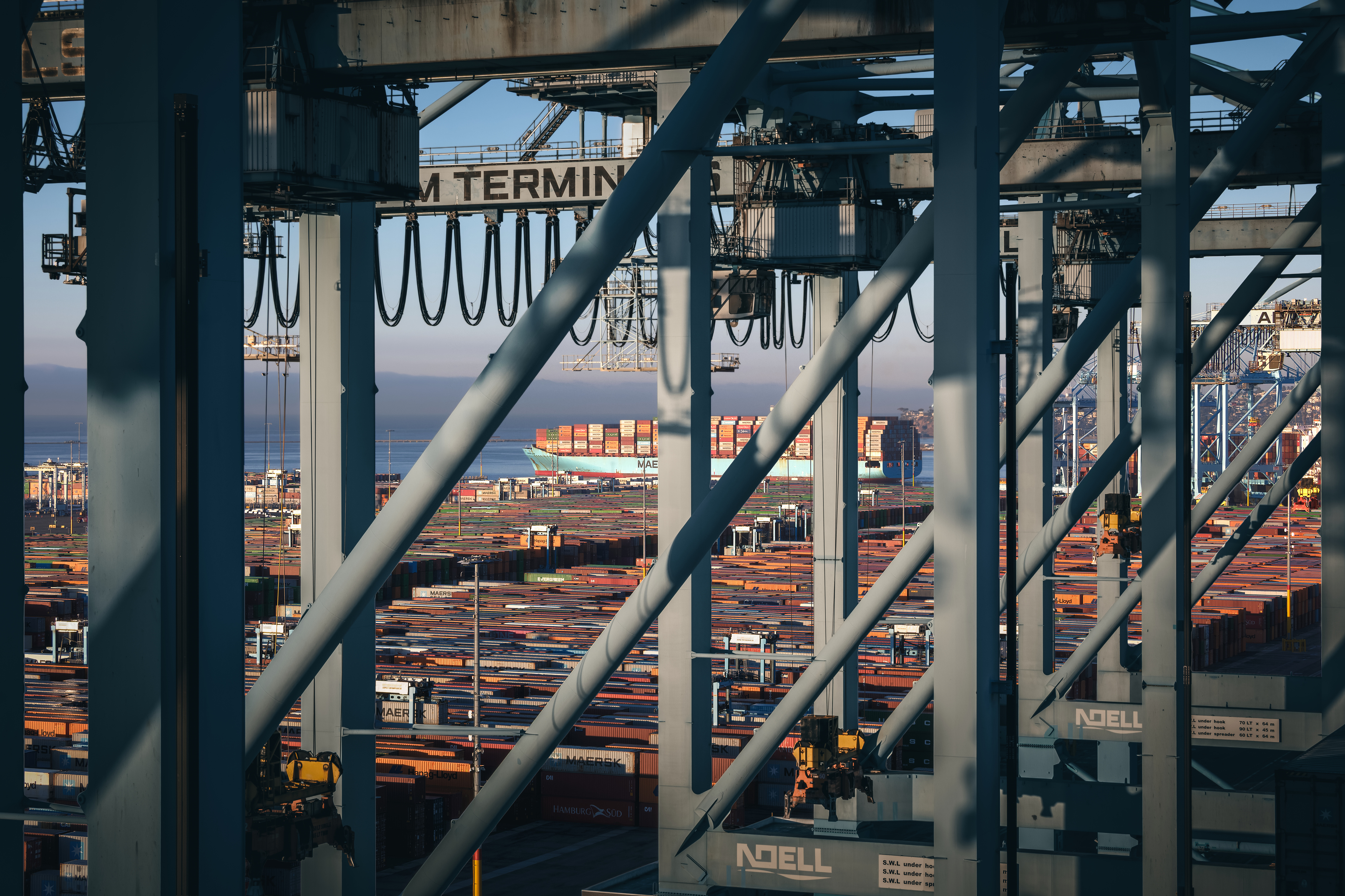 #Iron #Composite material #Metal #Engineering #List of nonbuilding structure types #Building material #Steel #Aluminium #Pipe, Shpek Andrey