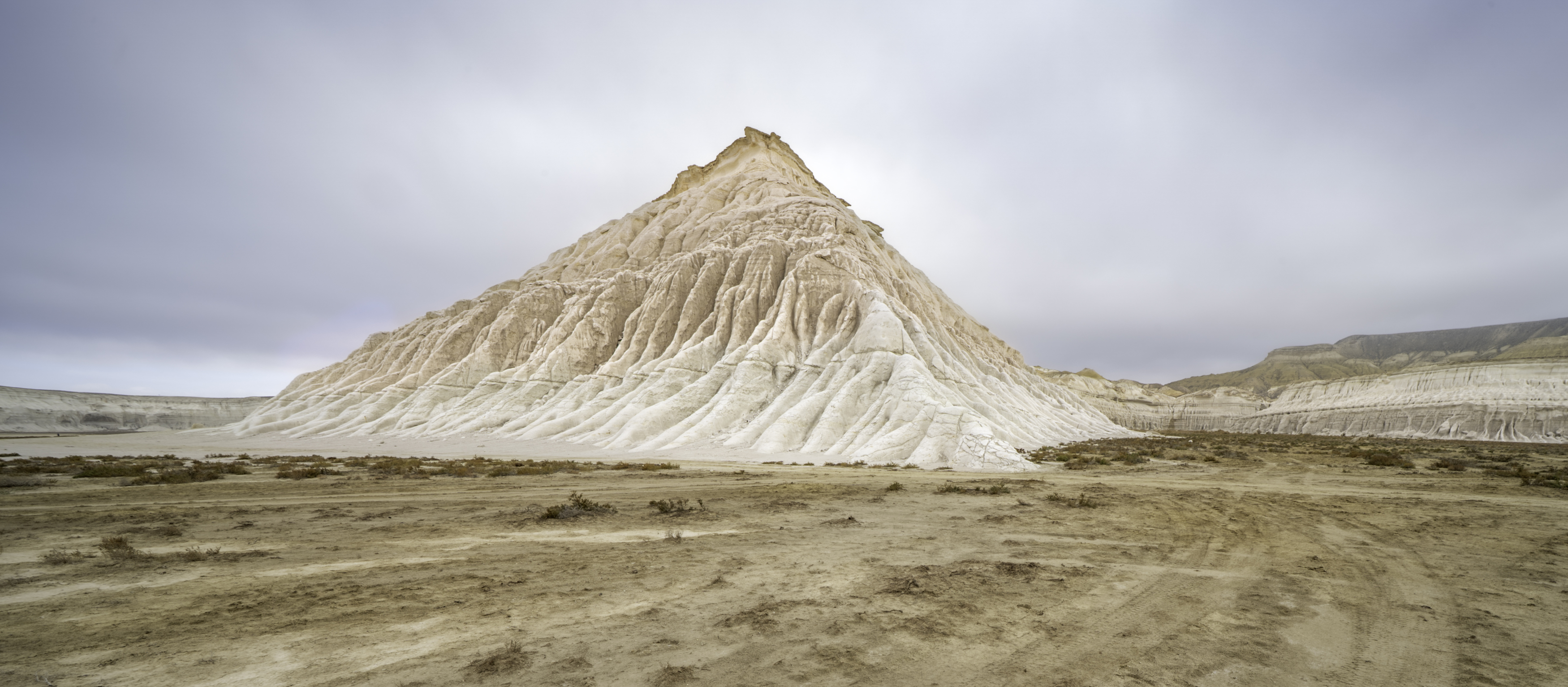 Казахстан, полуостров Мангышлак, Мангыстау, солончак Тузбаир, , Гаврилов Юрий