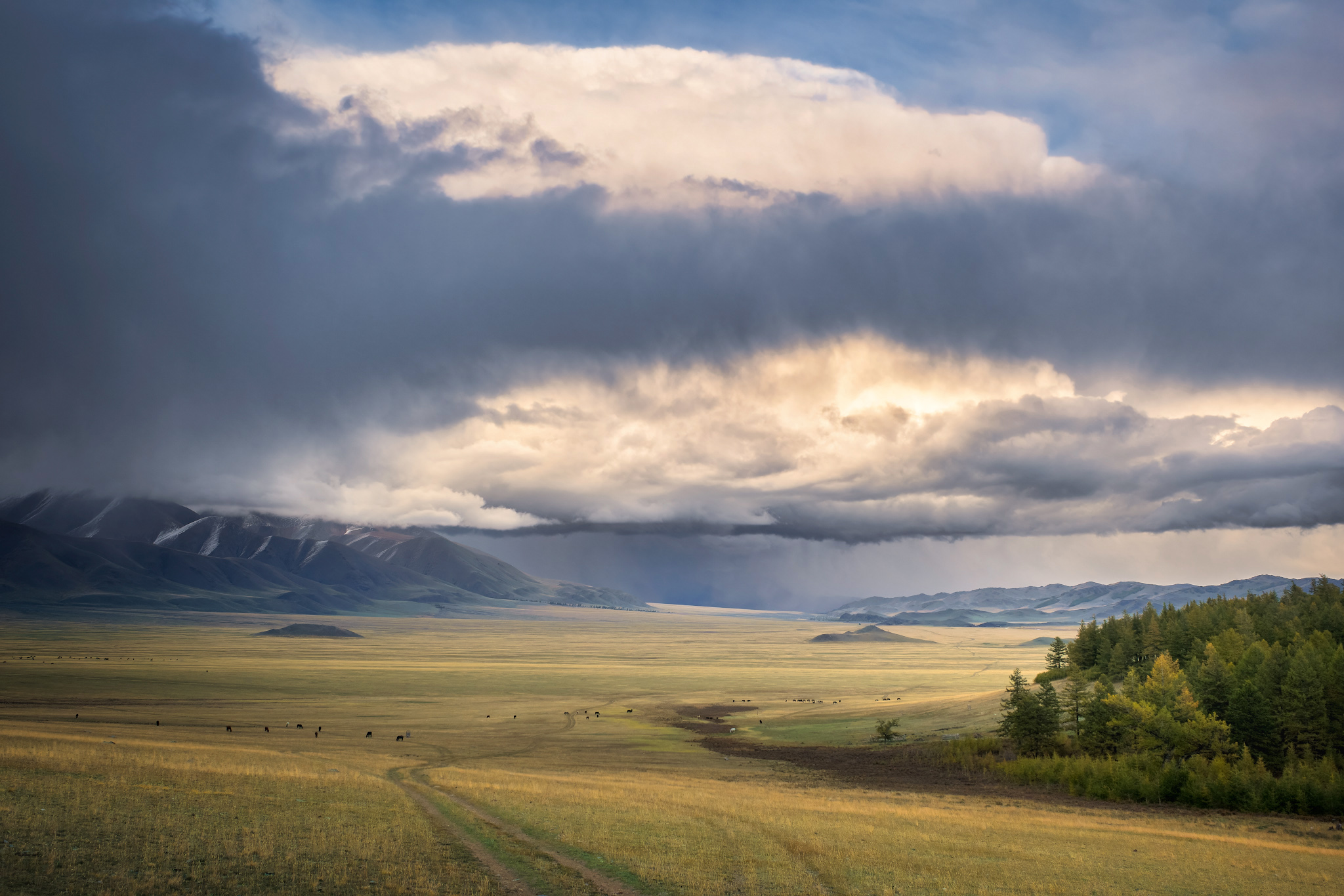 тыва, tuva, горы, гроза, облака, тучи, небо, осень, путешествие, journey, traveling, Леонтьев Константин