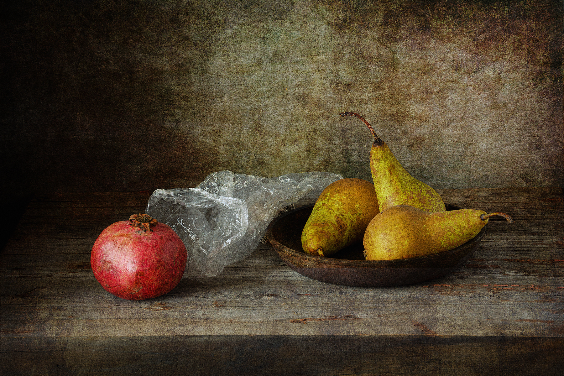 гранат, груши, сковородка, пакет целлофановый, Алексей Бычков