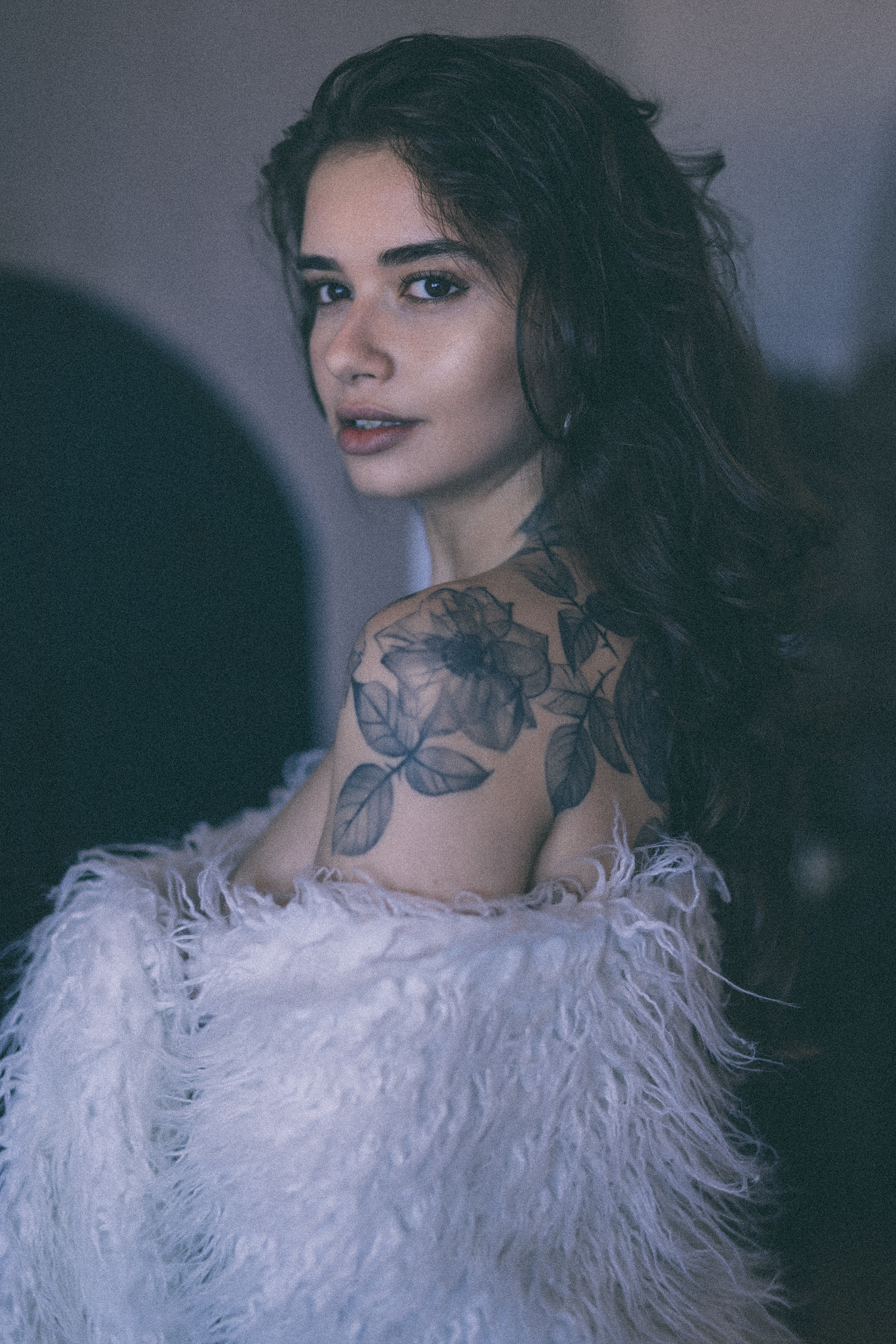 portrait, photography, beauty, tattoo, glamour, portraitgirl, inked, alternative beauty, fine art portrait, dreamy, ethereal, soft light, feathers, romantic portrait, artistic portrait, tattooed model, body art, contemporary portrait, fashion portrait, al, Rozman Erik