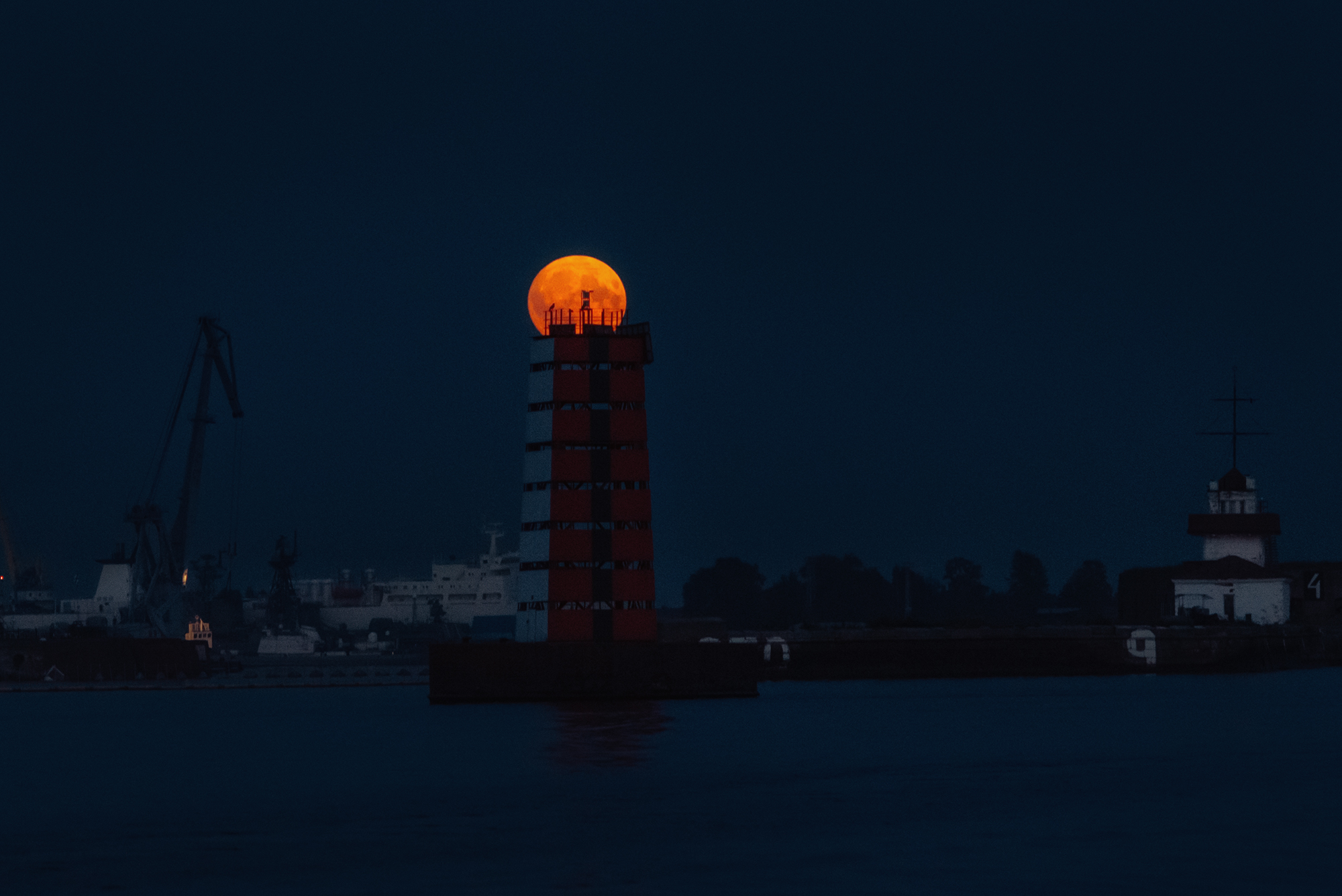 луна Кронштадт Финский залив ночь,  Мария