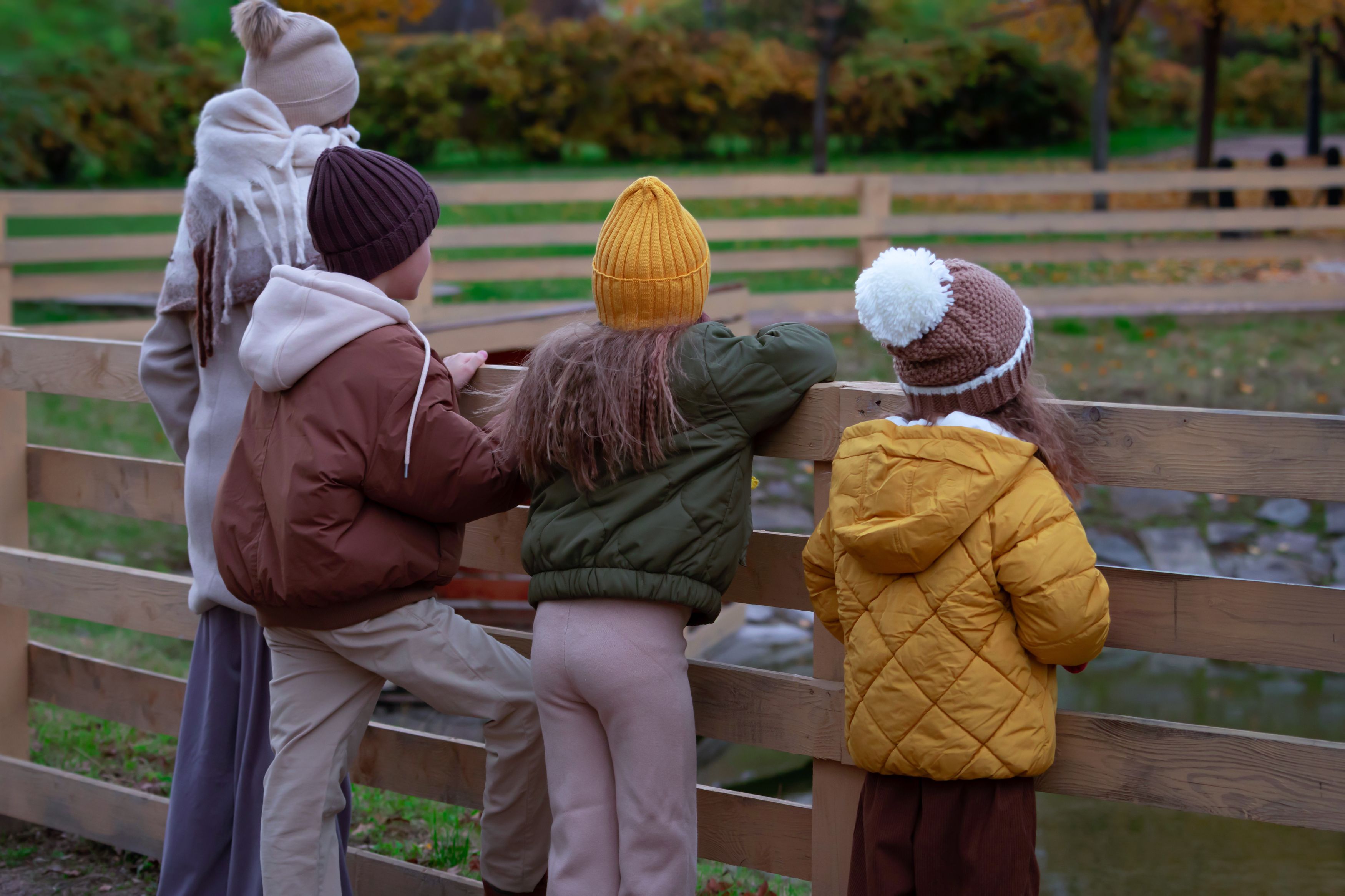 Дети, осень, прогулка, холодный день, воскресенье, парк, дружба, Герцен Наталья