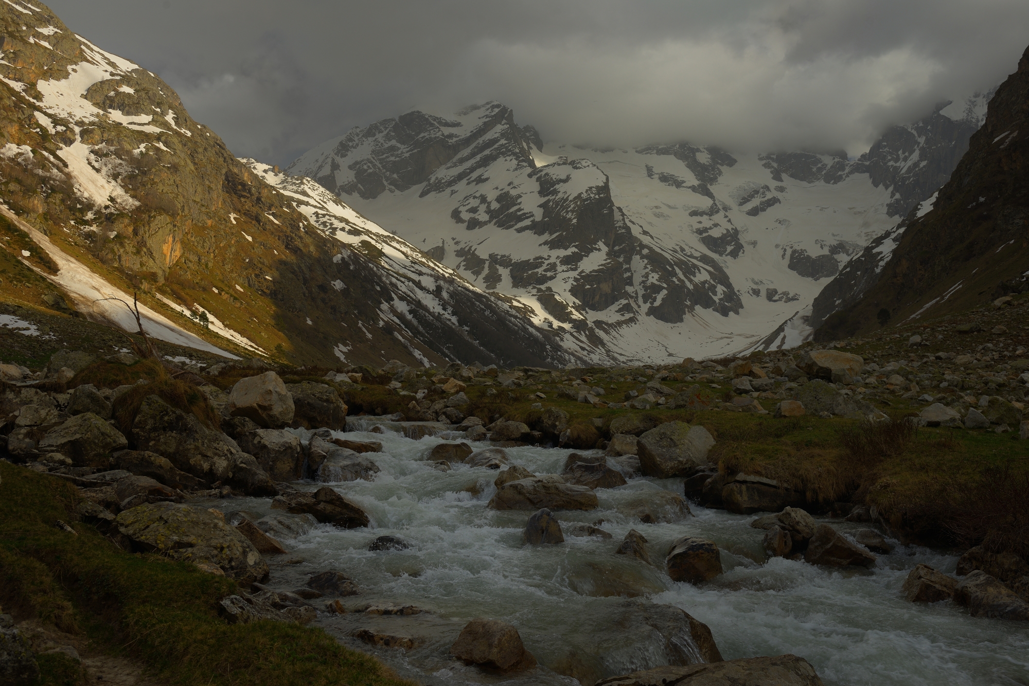 горы весна река узункол, Александр Жарников