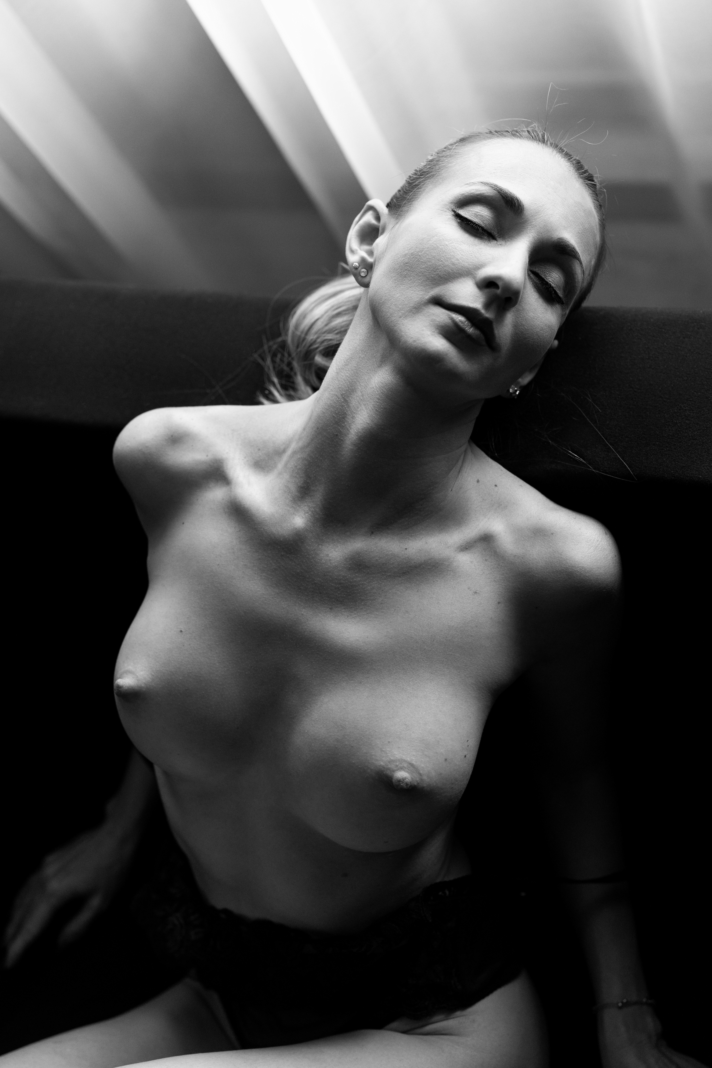 ню, эротика, портрет, девушка, жанровый портрет, nu, nu-art, nude, грудь, топлесс, модель, обнаженная, женственность, ч/б, Ильинский Дмитрий