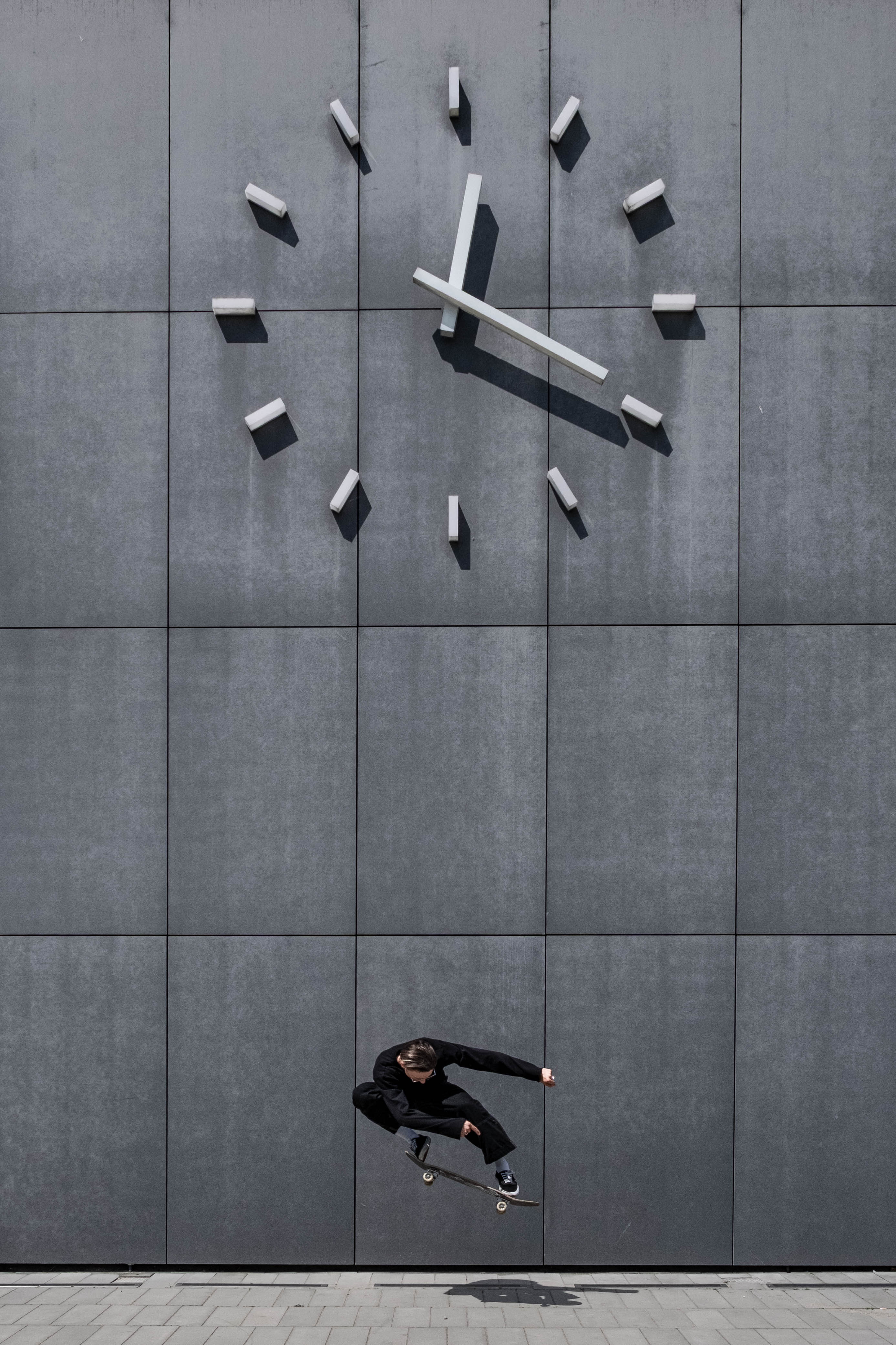 skateboarding, street, urban, minimalism, fine art, skate, ollie, time, clock, skater, boy, man, art, Radomił Gomółka