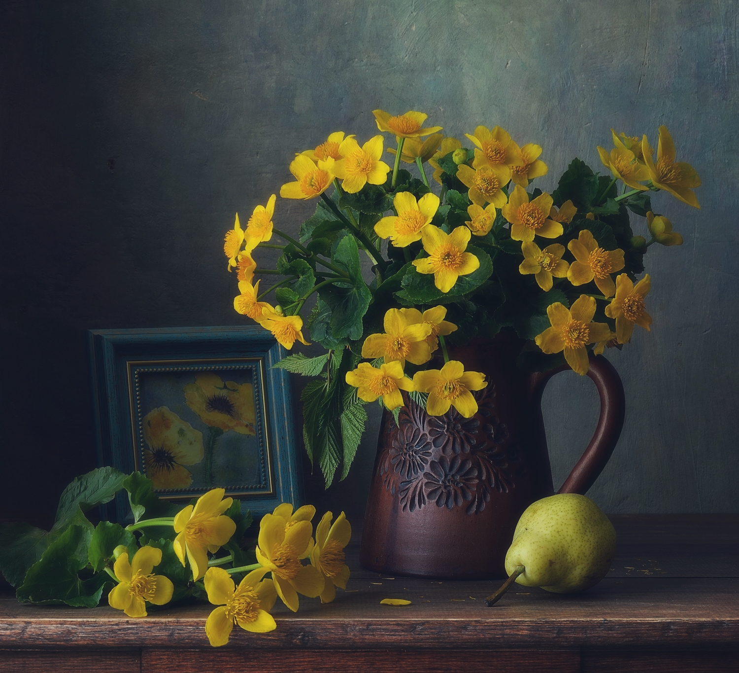 натюрморт,весна,цветы,калужница,кувшин, Наталия К