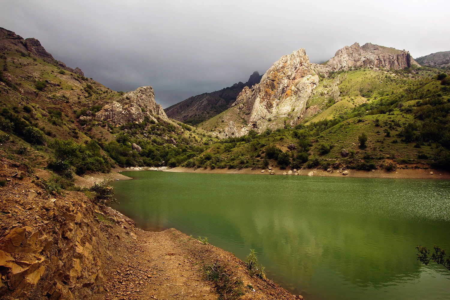 Крым, Зеленогорье, вода, озеро, камни, горы, скалы, Евгений Кутузов