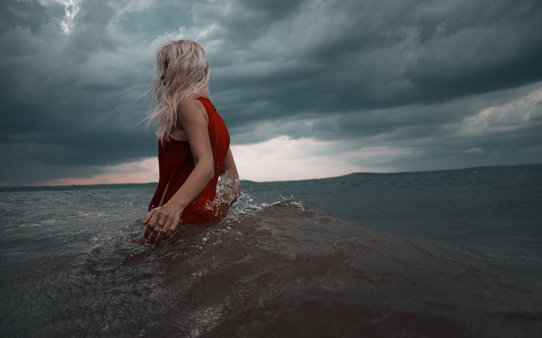 girl, red, storm, lake, water, , Роман Филиппов