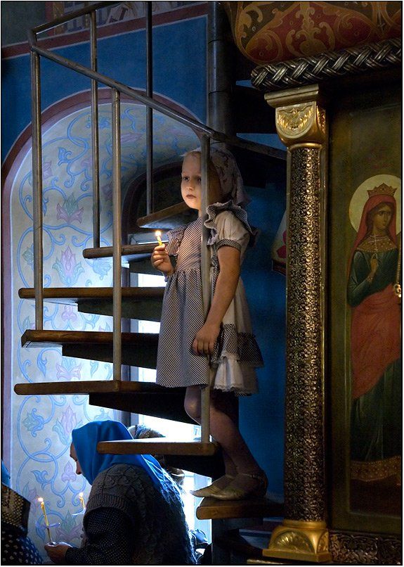 храм церковь литургия девочка икона свеча, Boris Bort