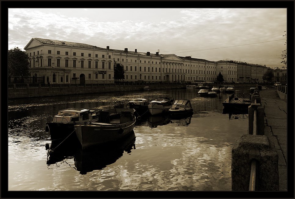 петербург, центр, фонтанка, венеция, река, вода, кораблики, чб, сепия, Kirill Shapovalov